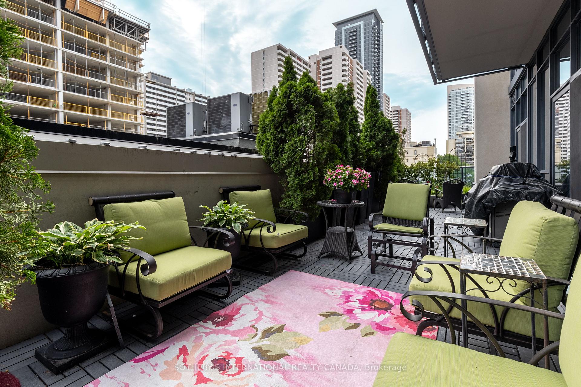 Photo 8 of Unit 402, 28 Linden Street, Toronto, North St. James Town — HOMEH