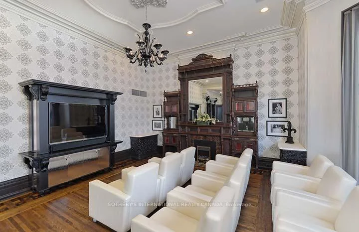 Photo 2 of Unit 402, 28 Linden Street, Toronto, North St. James Town — HOMEH