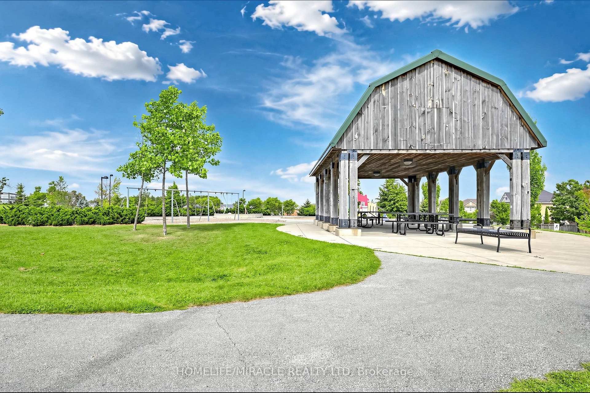 Photo 44 of 946 Whewell Trail, Milton, Willmott — HOMEH