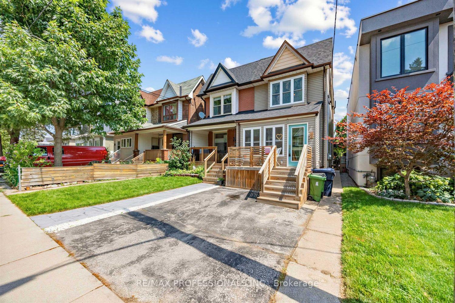 Photo 1 of 3 Blakley Avenue, Toronto, Rockcliffe-Smythe — HOMEH
