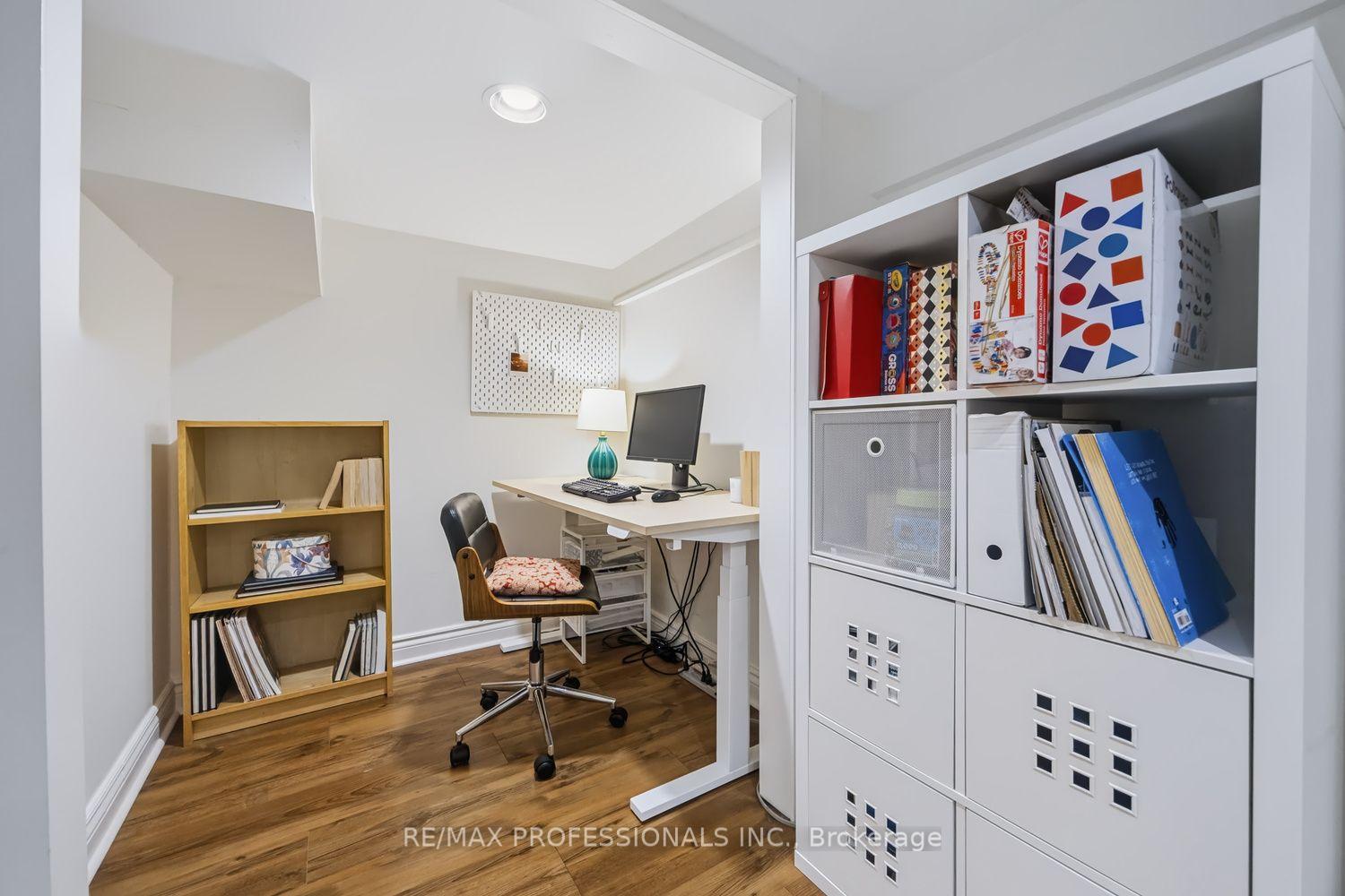 Photo 26 of 3 Blakley Avenue, Toronto, Rockcliffe-Smythe — HOMEH
