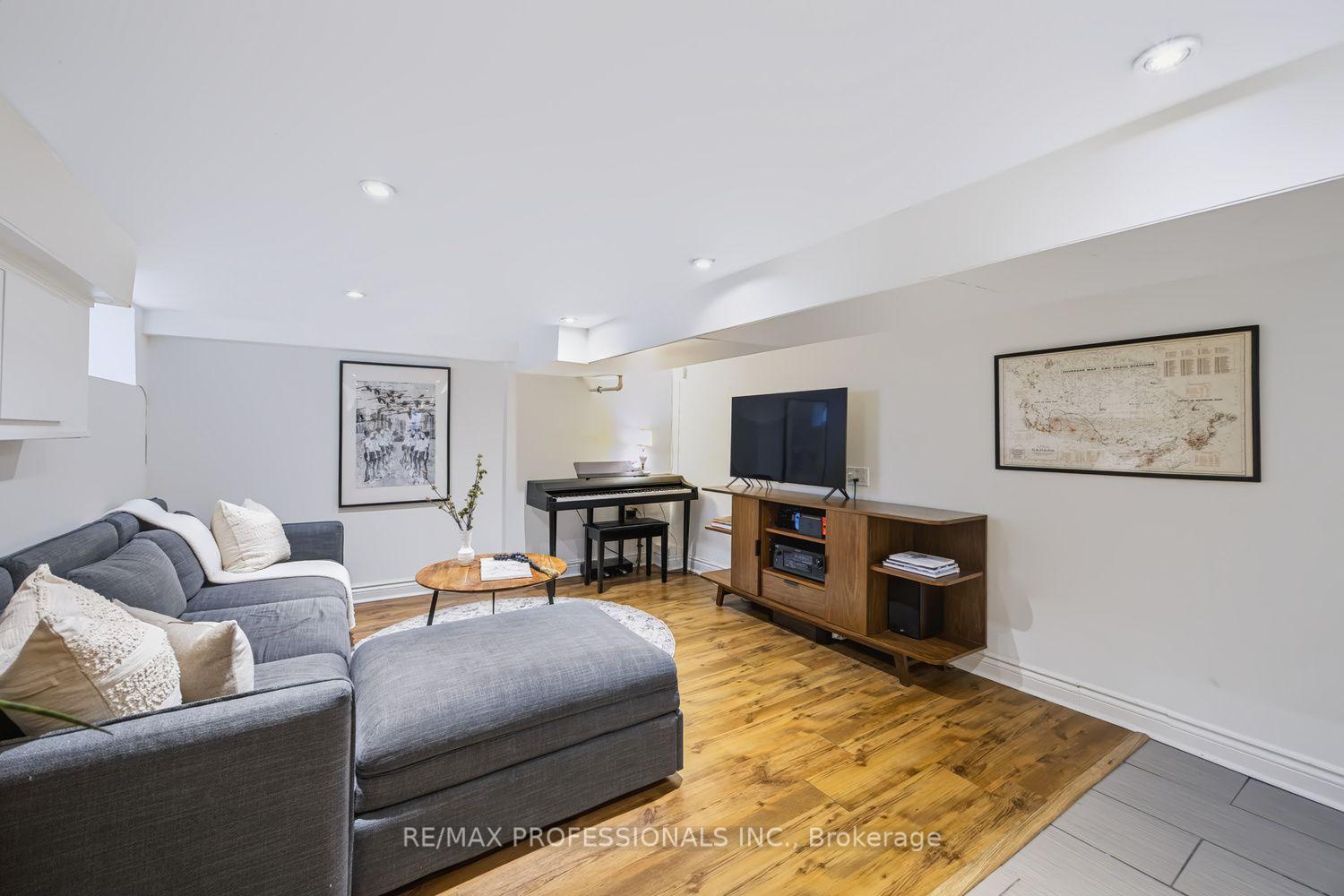 Photo 27 of 3 Blakley Avenue, Toronto, Rockcliffe-Smythe — HOMEH