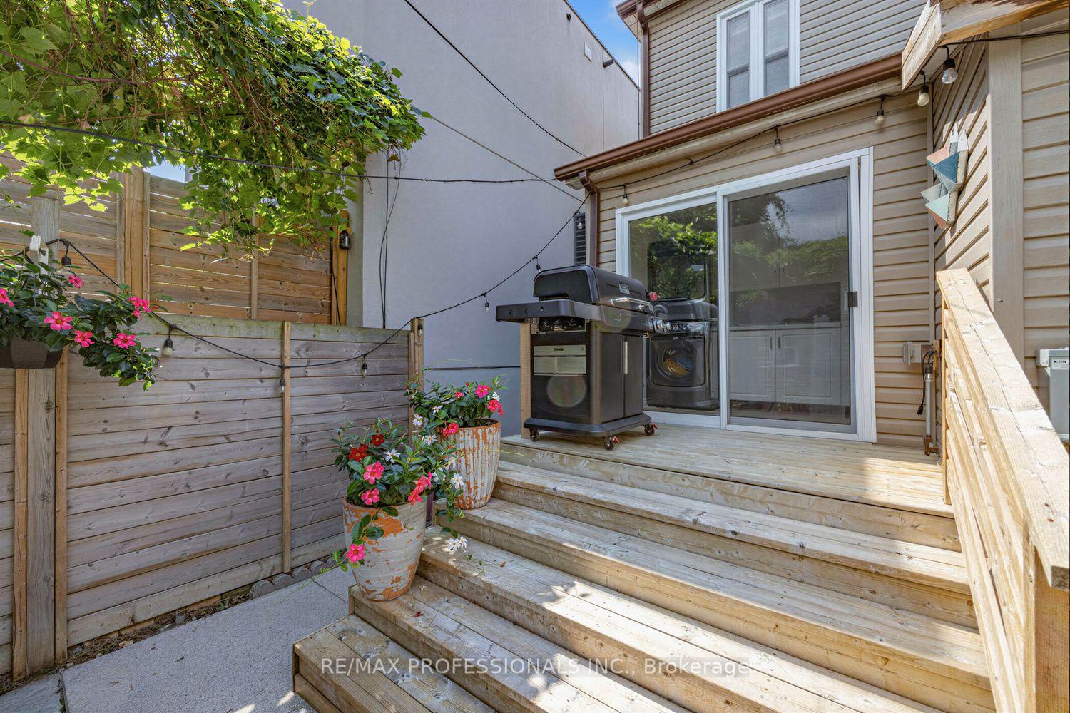 Photo 34 of 3 Blakley Avenue, Toronto, Rockcliffe-Smythe — HOMEH