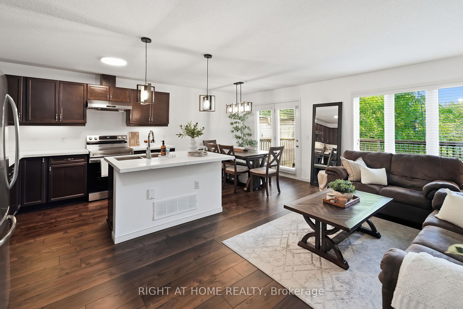 Photo 14 of Unit 7, 582 Hyde Park Road, London, North O — HOMEH