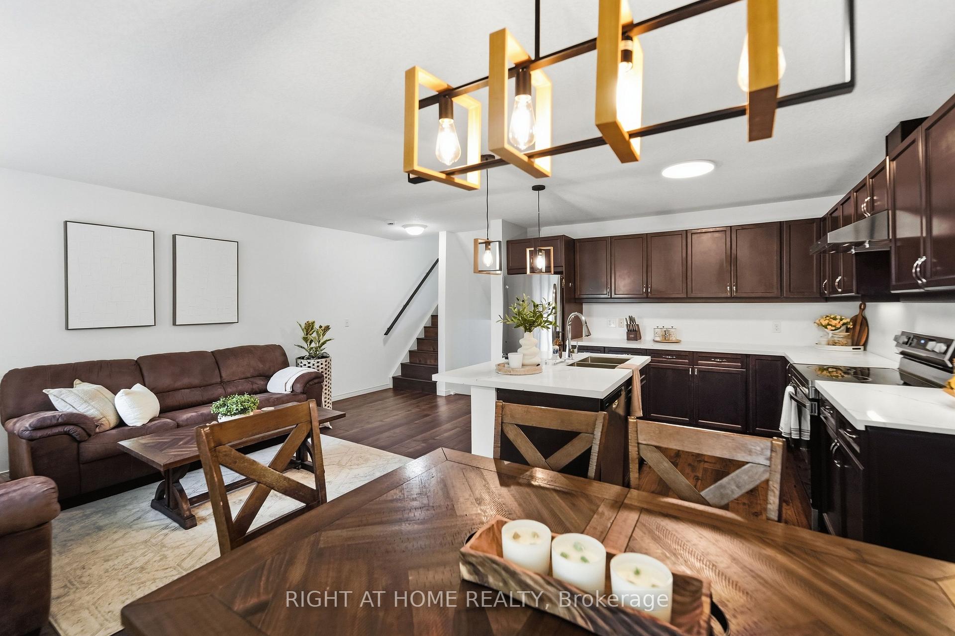 Photo 18 of Unit 7, 582 Hyde Park Road, London, North O — HOMEH