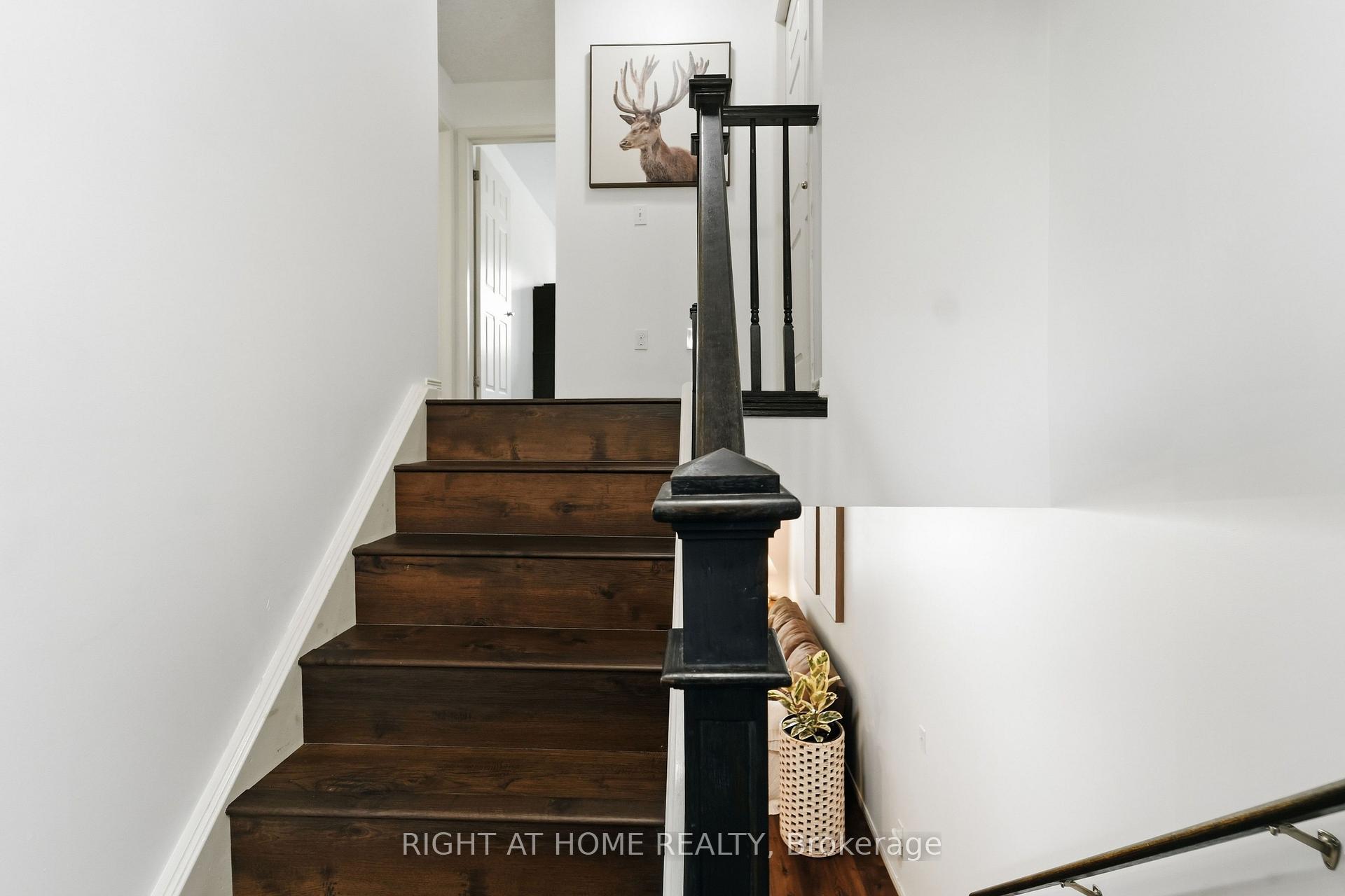 Photo 20 of Unit 7, 582 Hyde Park Road, London, North O — HOMEH
