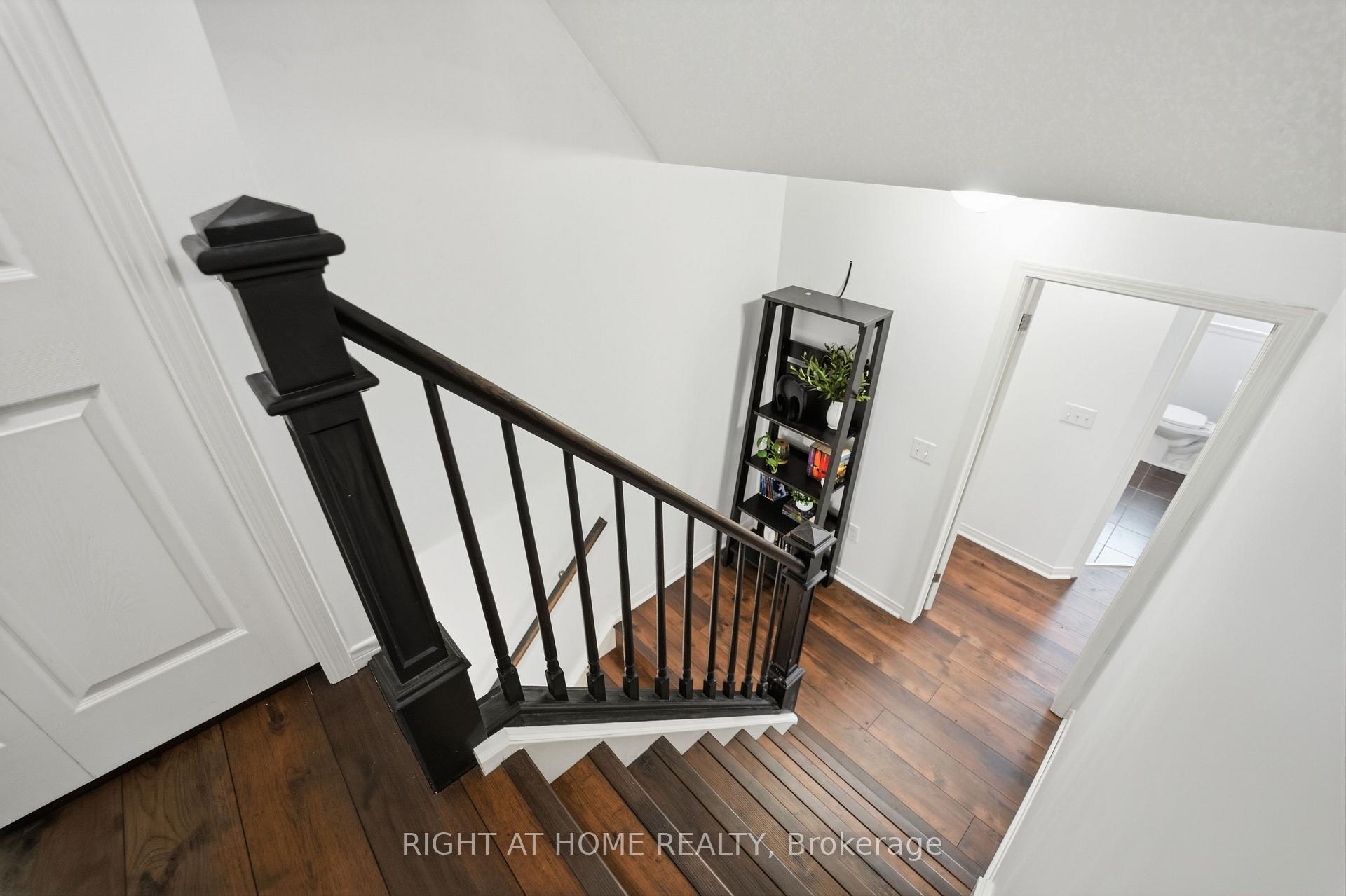 Photo 31 of Unit 7, 582 Hyde Park Road, London, North O — HOMEH