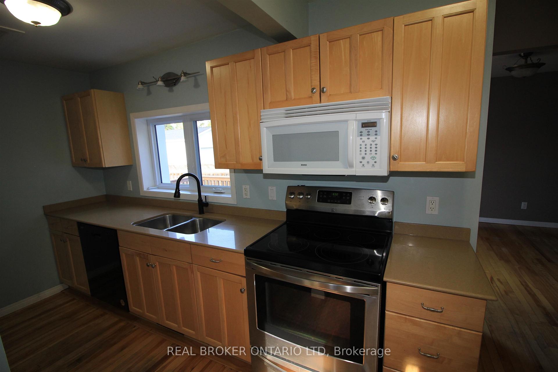 Photo 4 of 368 Merrill Street, Thunder Bay, Current River — HOMEH