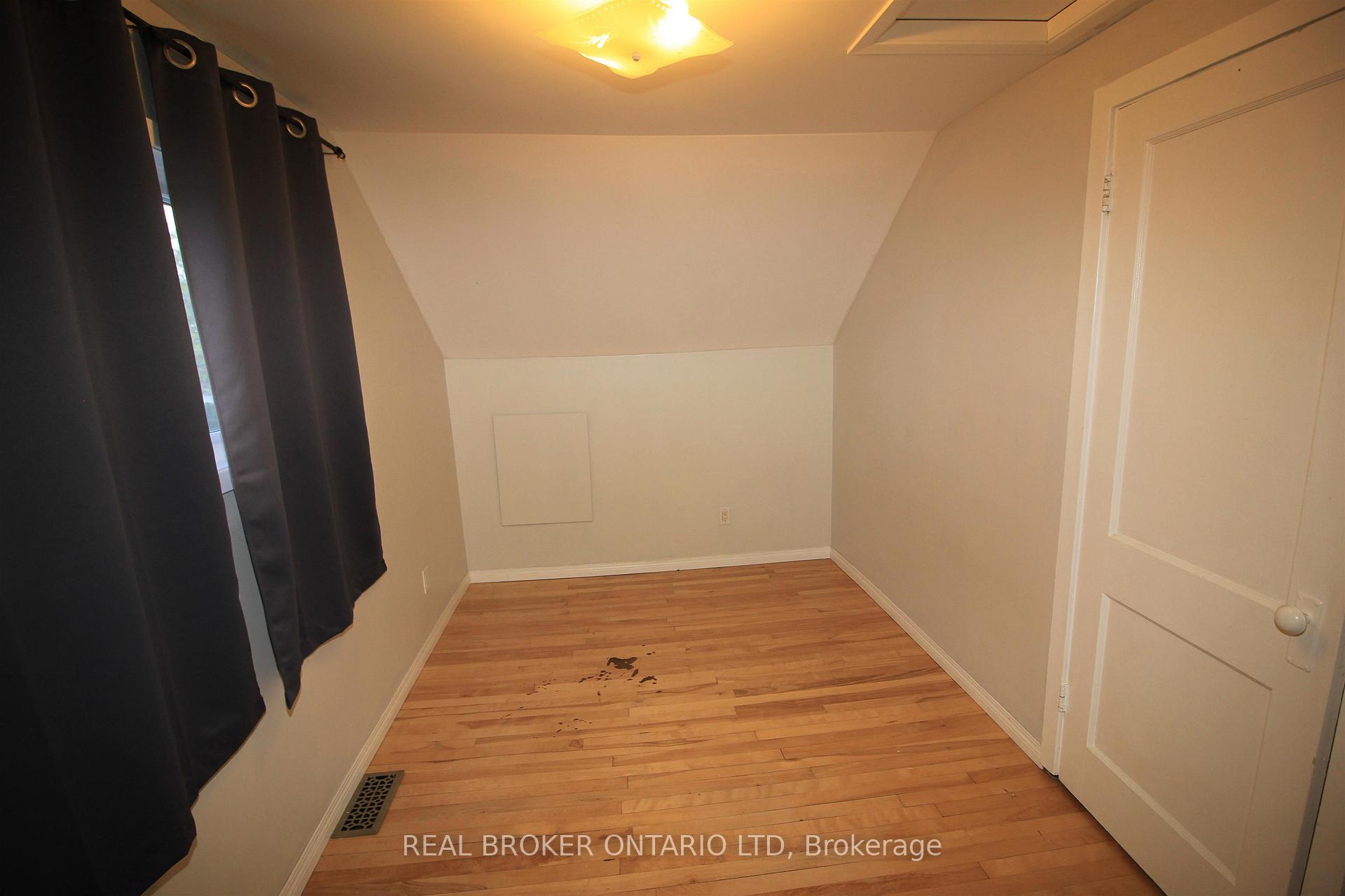 Photo 18 of 368 Merrill Street, Thunder Bay, Current River — HOMEH