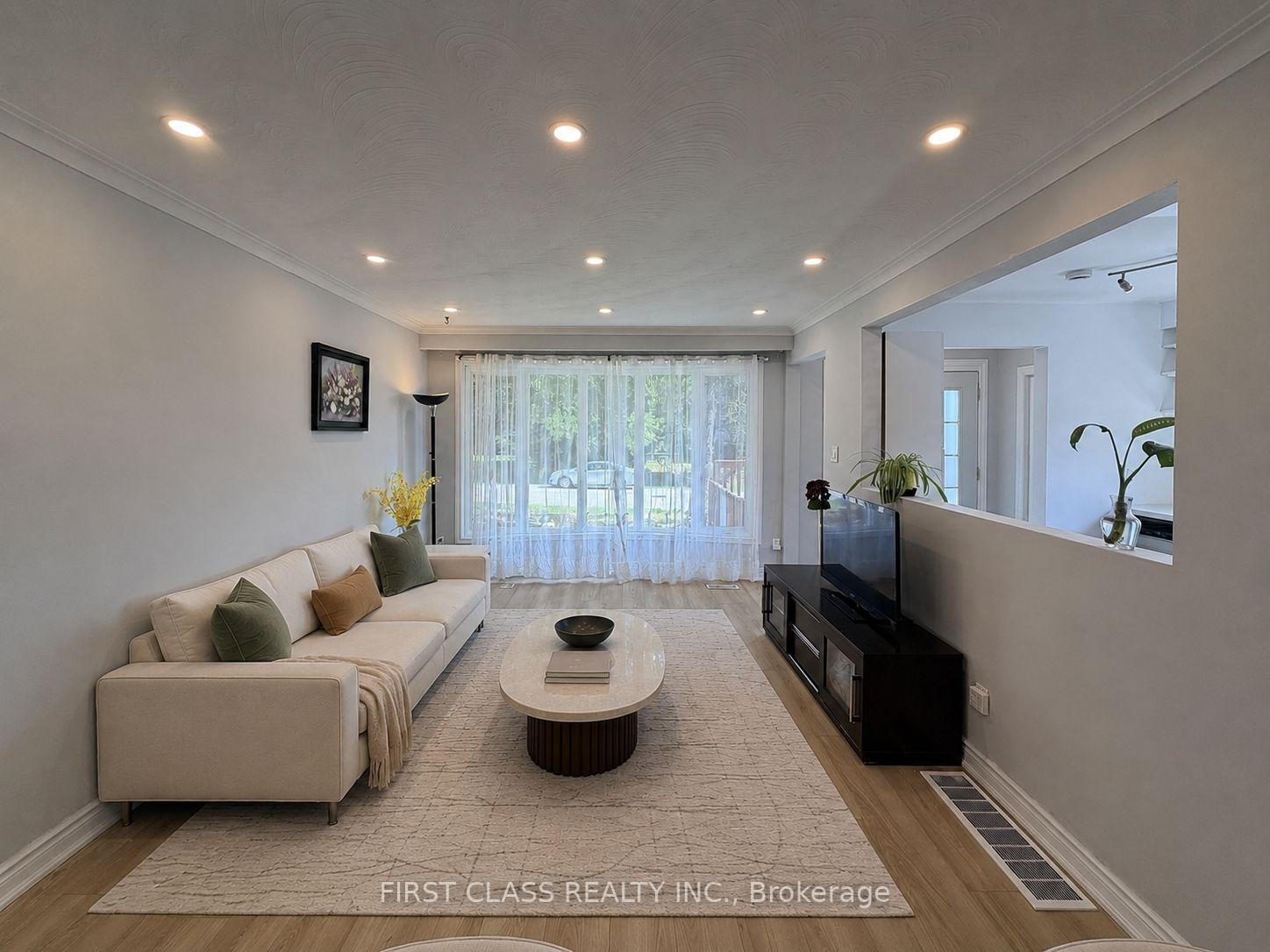 Photo 6 of 1323 Redbank Crescent, Oakville, College Park — HOMEH