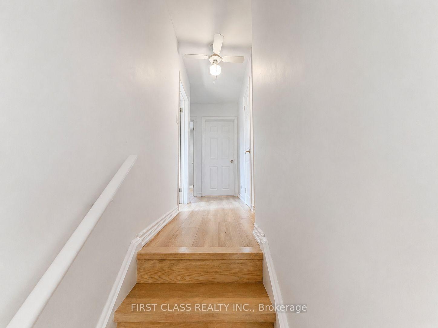 Photo 11 of 1323 Redbank Crescent, Oakville, College Park — HOMEH
