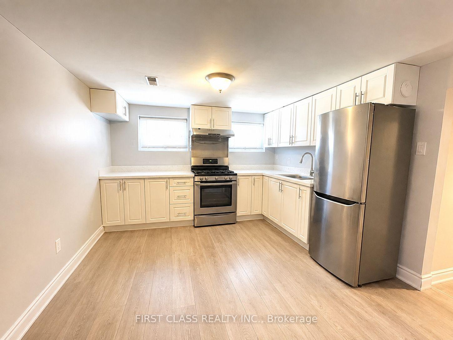 Photo 19 of 1323 Redbank Crescent, Oakville, College Park — HOMEH