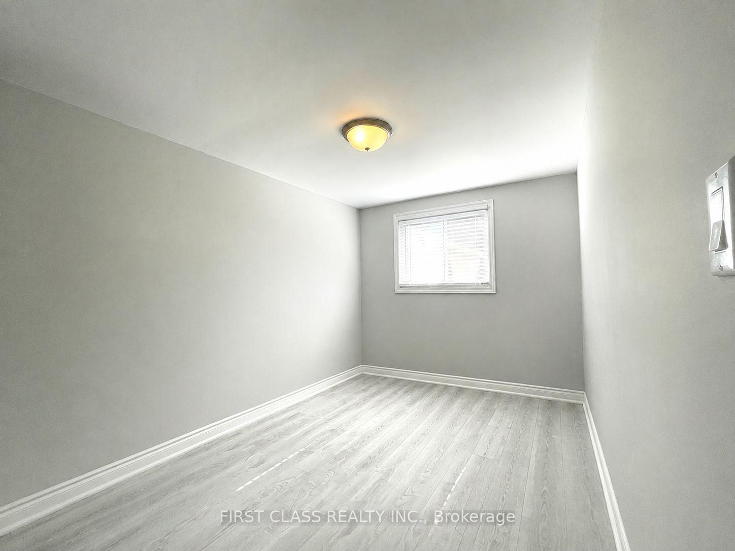 Photo 28 of 1323 Redbank Crescent, Oakville, College Park — HOMEH