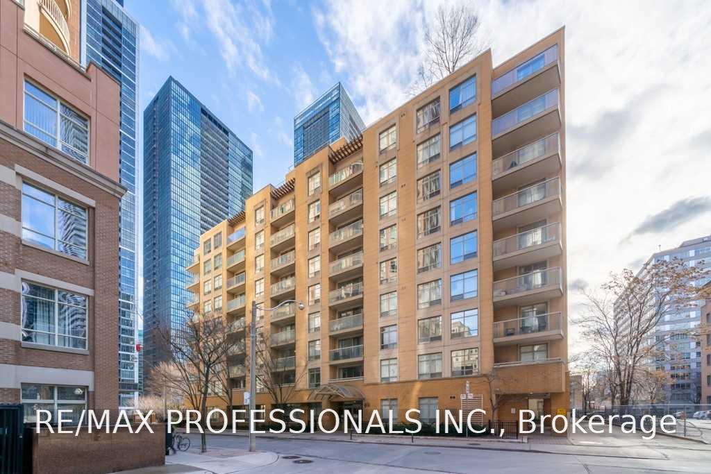 Front of Unit 610, 99 Hayden Street