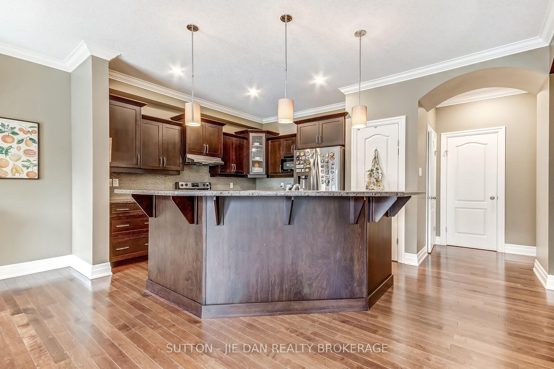 Photo 9 of 1511 Coronation Drive, London, North I — HOMEH