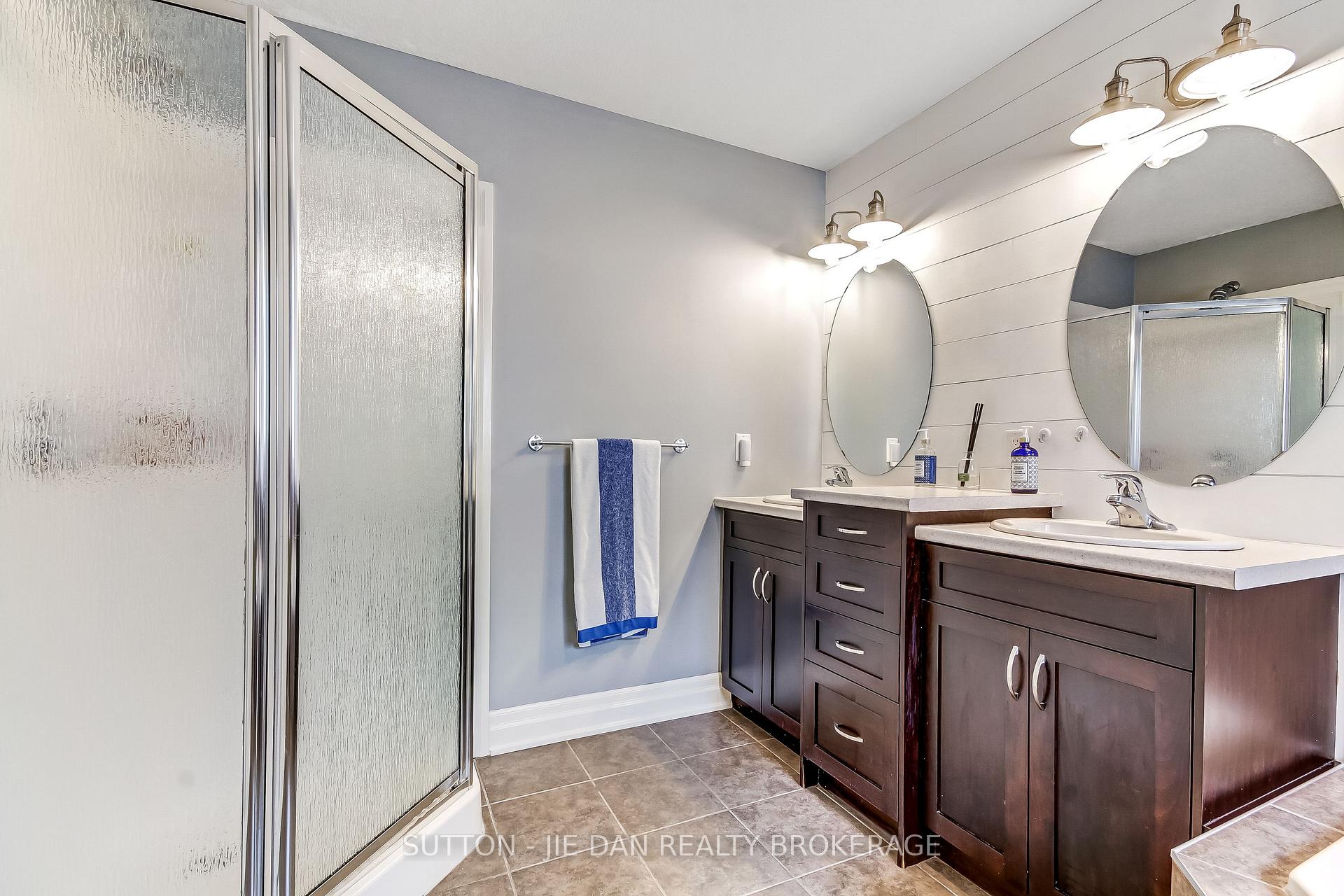 Photo 18 of 1511 Coronation Drive, London, North I — HOMEH