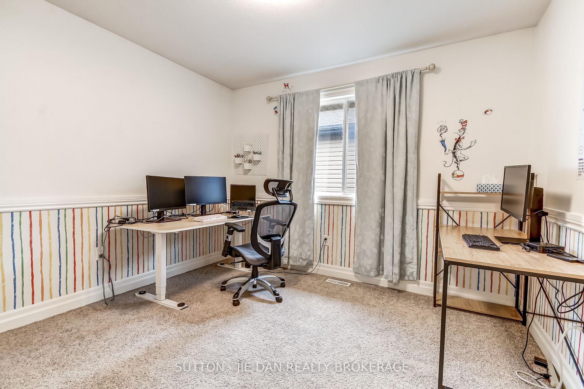 Photo 20 of 1511 Coronation Drive, London, North I — HOMEH