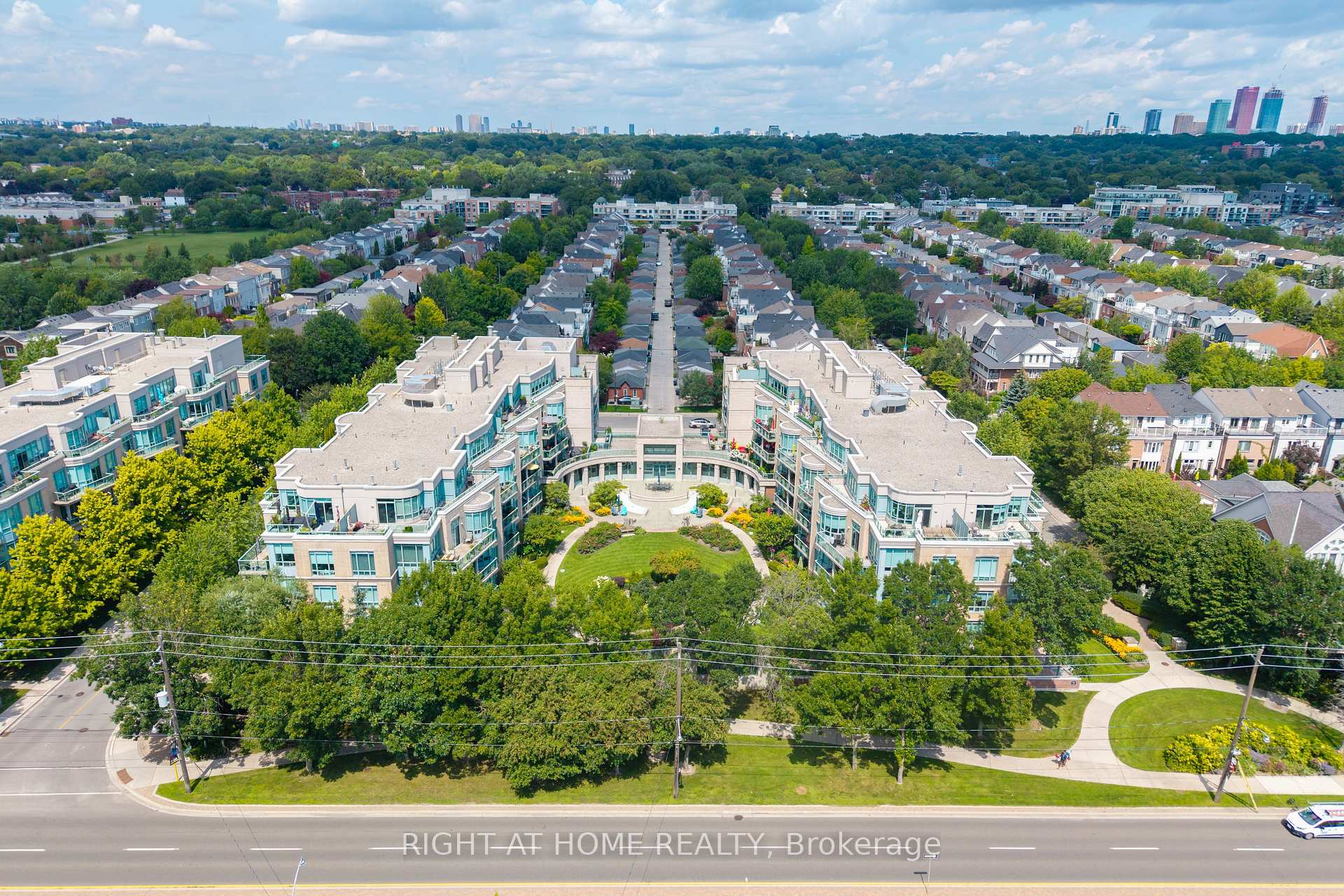 Photo 20 of Unit 202, 35 Boardwalk Drive, Toronto, The Beaches — HOMEH