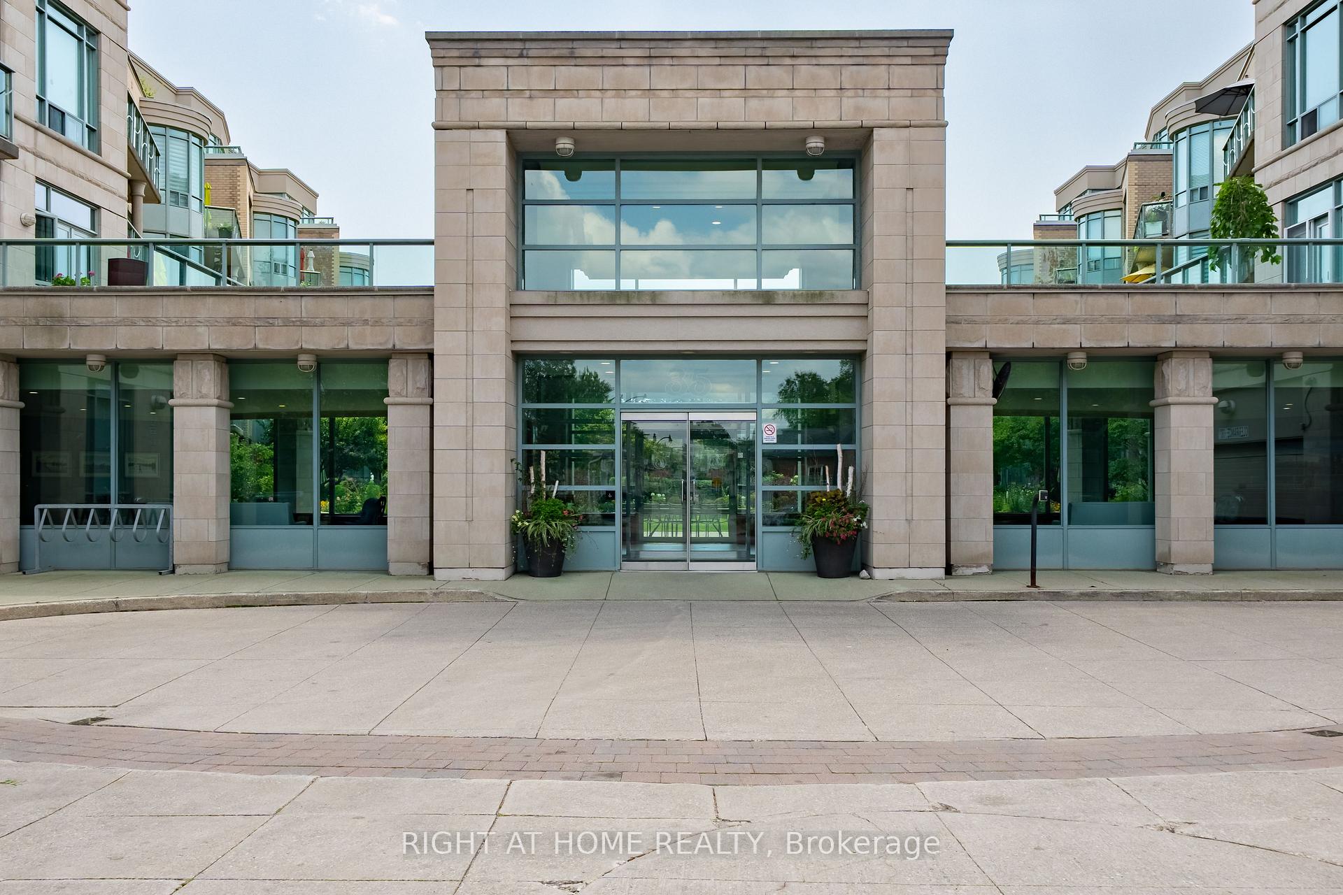 Photo 22 of Unit 202, 35 Boardwalk Drive, Toronto, The Beaches — HOMEH