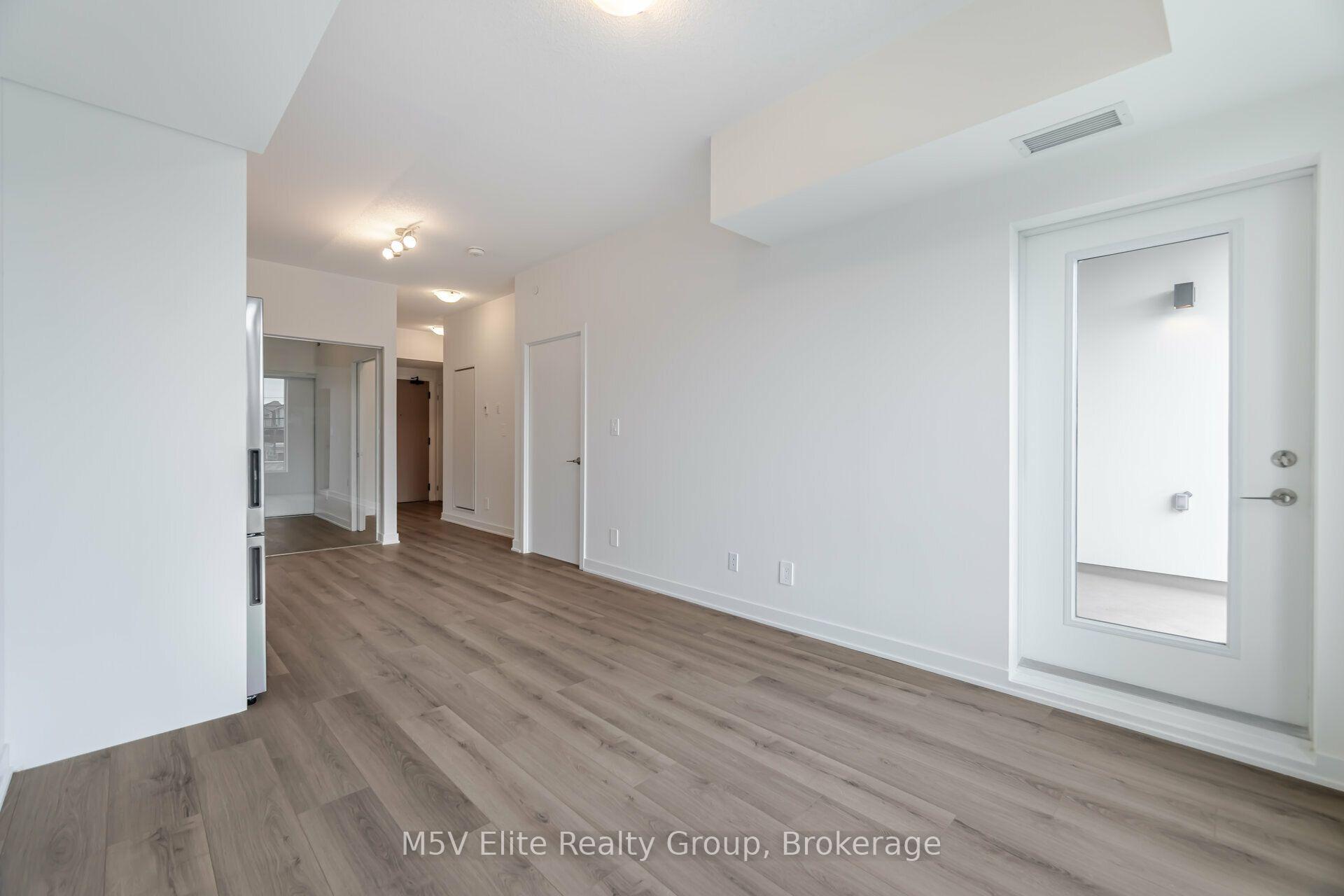 Photo 12 of Unit 213, 1440 Clarriage Court, Milton, Ford — HOMEH