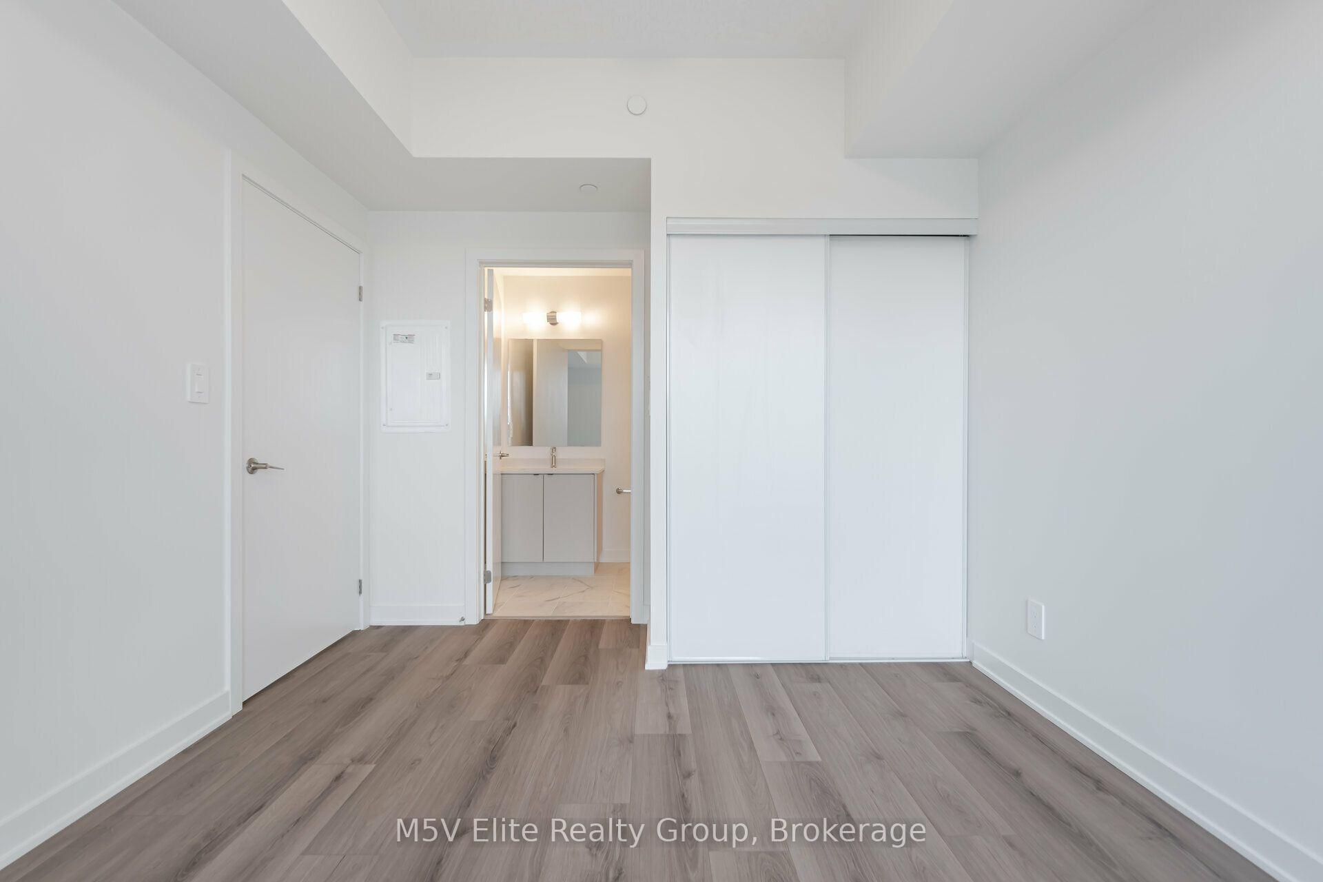 Photo 16 of Unit 213, 1440 Clarriage Court, Milton, Ford — HOMEH