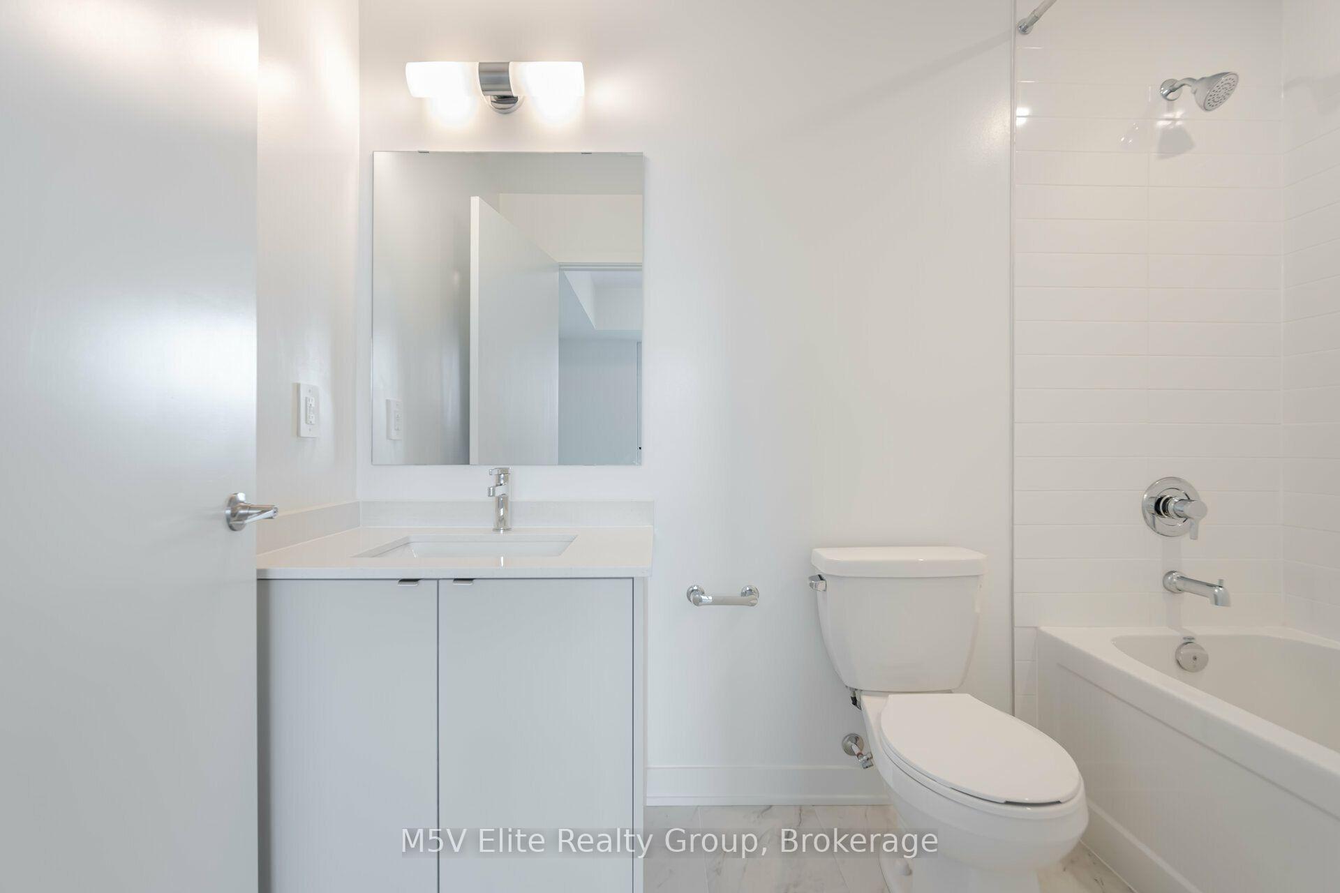 Photo 17 of Unit 213, 1440 Clarriage Court, Milton, Ford — HOMEH
