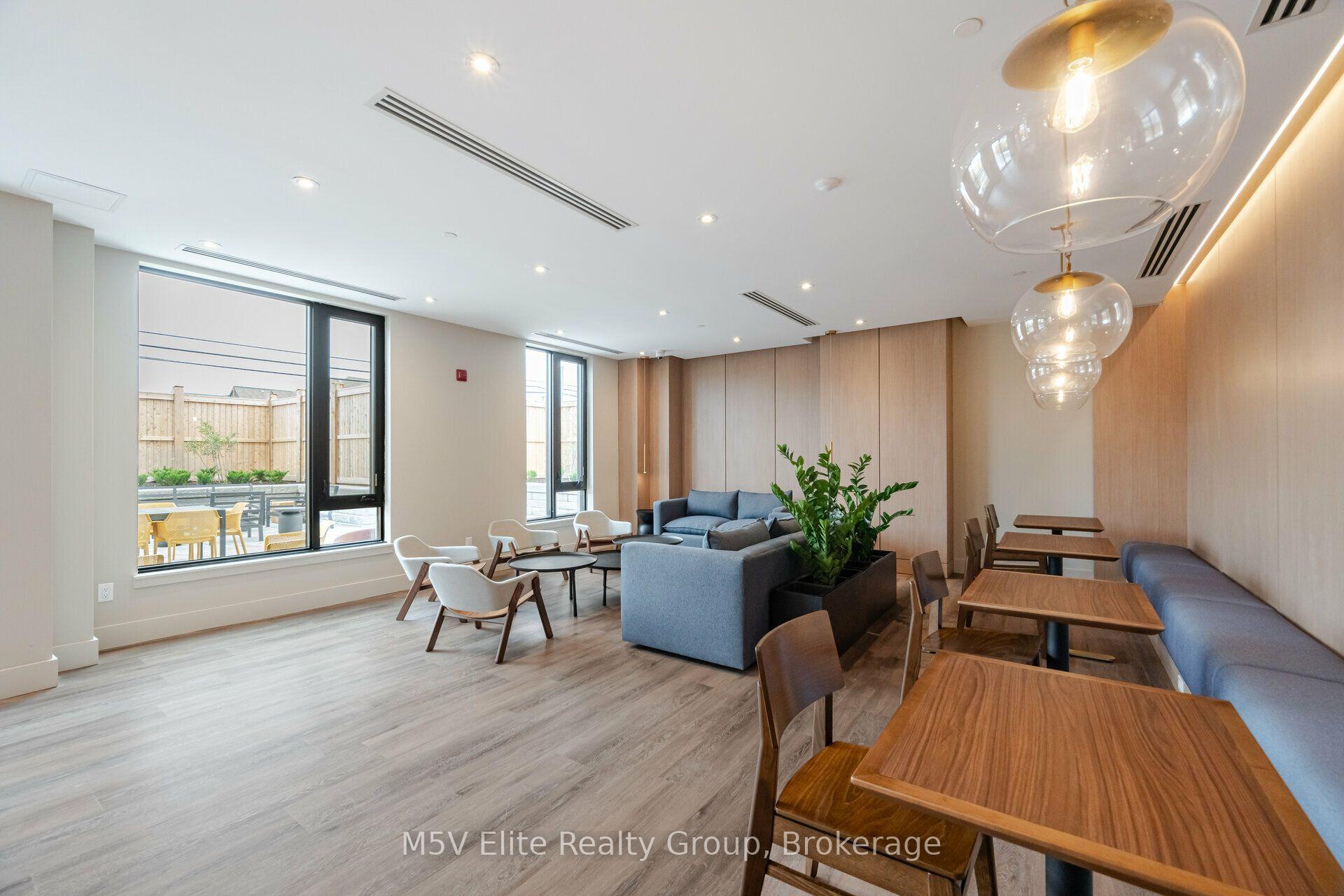 Photo 38 of Unit 213, 1440 Clarriage Court, Milton, Ford — HOMEH