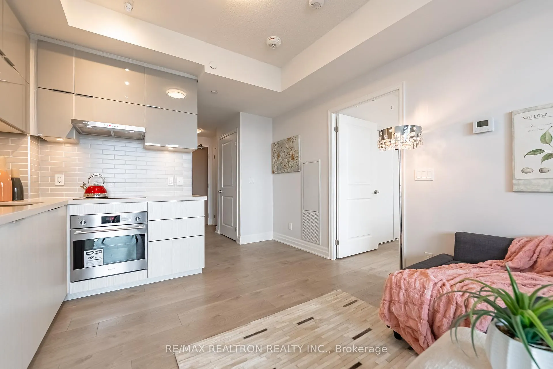 Photo 12 of Unit A1409, 10 Rouge Valley Drive W, Markham, Unionville — HOMEH