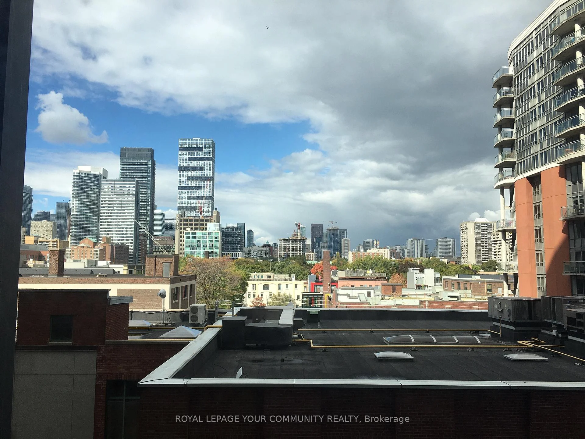 Photo 5 of Unit 501, 105 George Street, Toronto, Moss Park — HOMEH