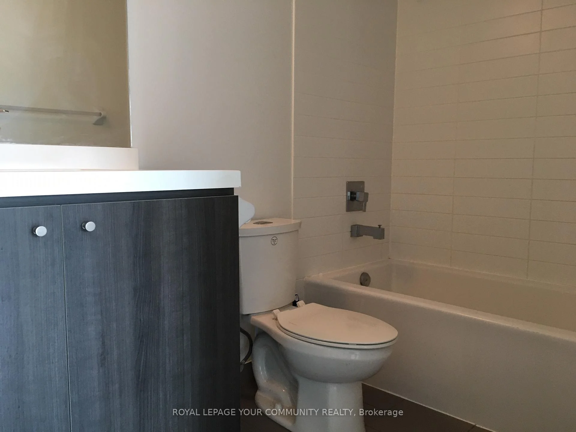 Photo 6 of Unit 501, 105 George Street, Toronto, Moss Park — HOMEH