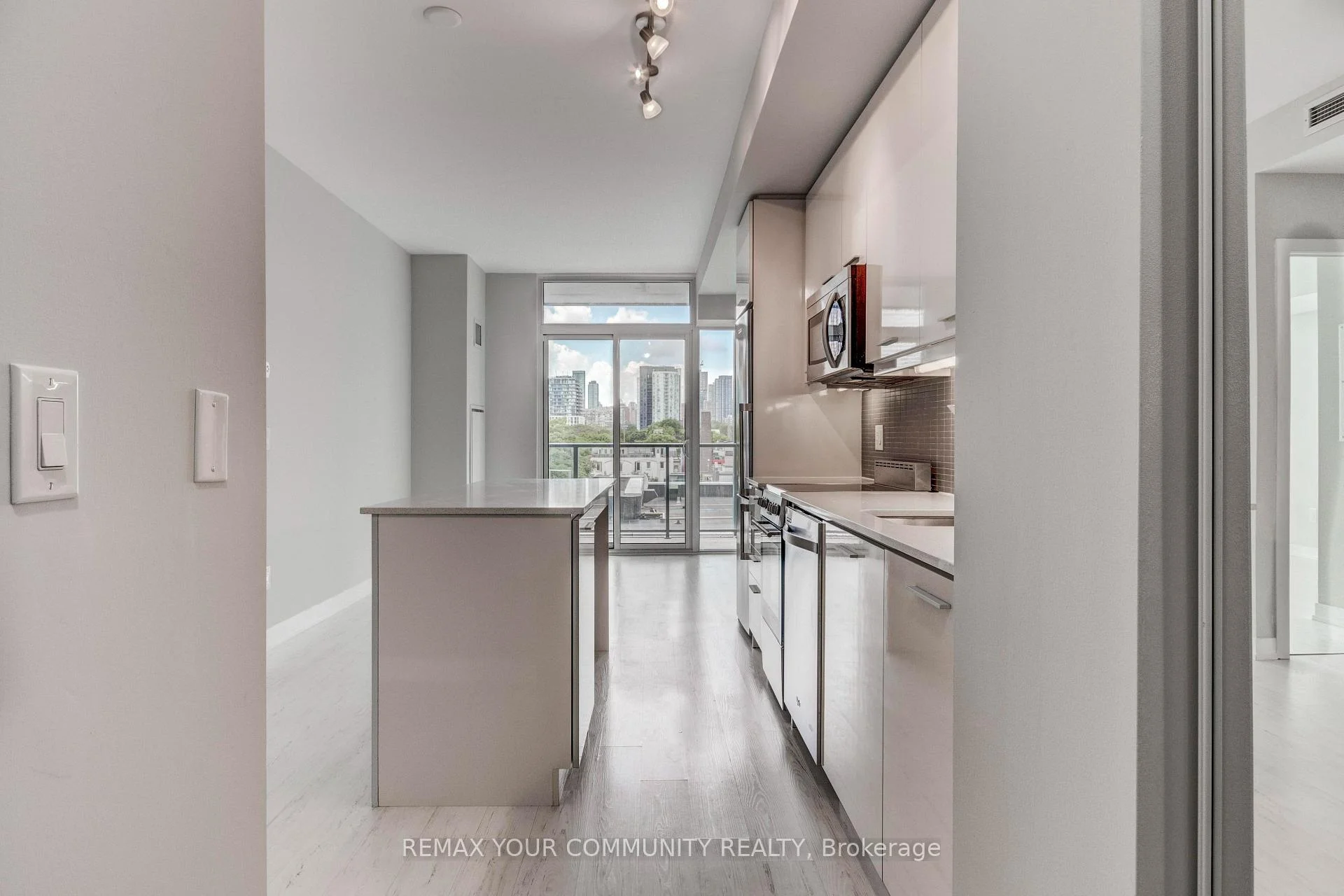 Photo 10 of Unit 501, 105 George Street, Toronto, Moss Park — HOMEH