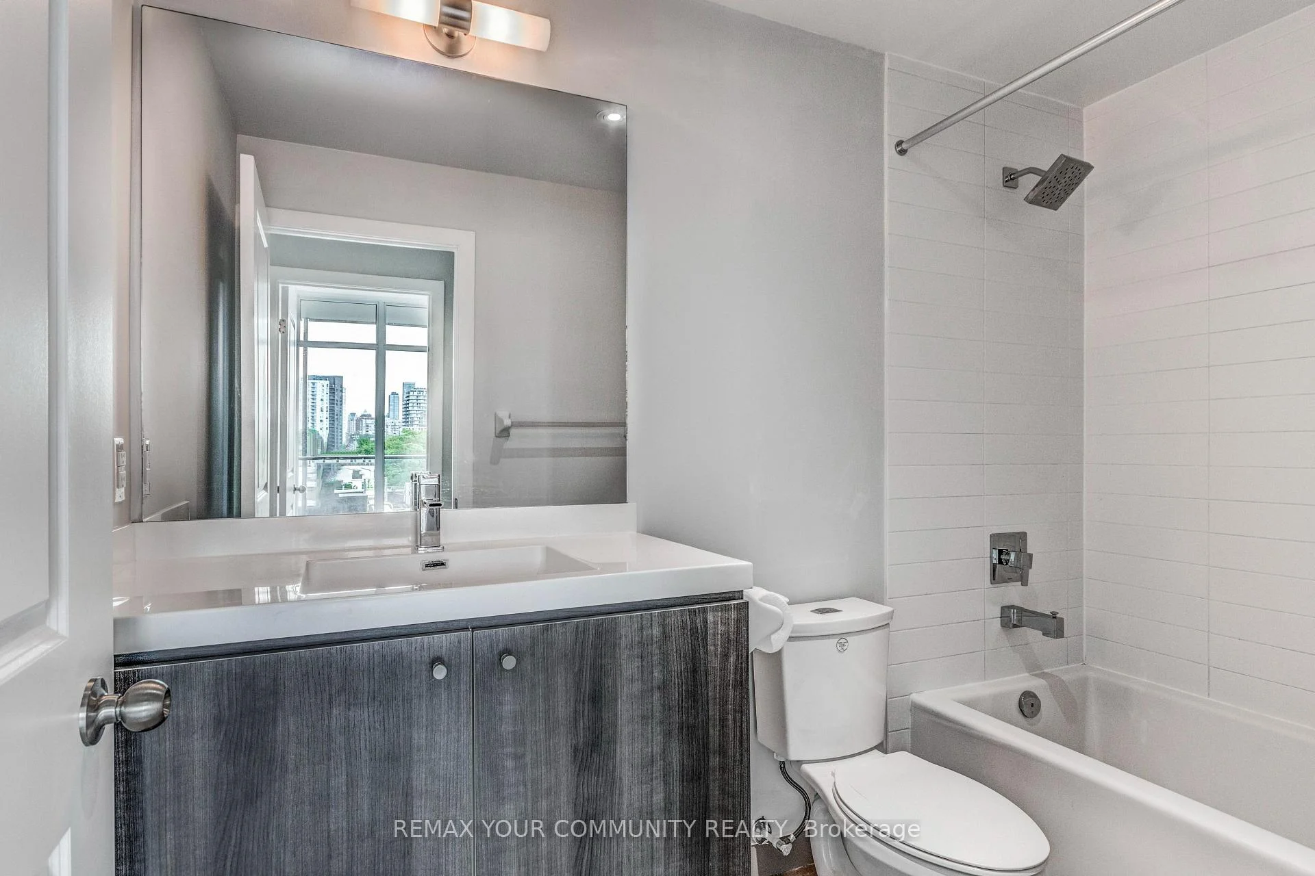 Photo 17 of Unit 501, 105 George Street, Toronto, Moss Park — HOMEH