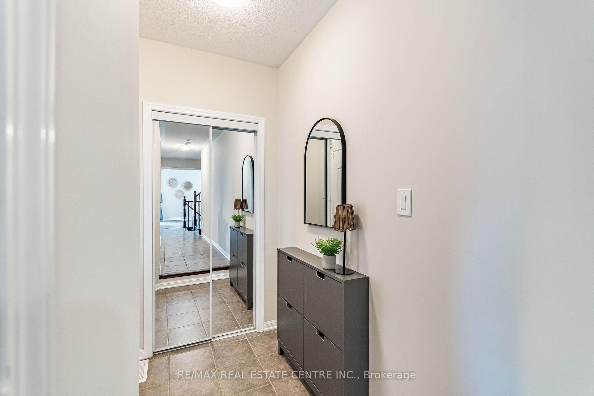 Photo 6 of 1020 Stemman Place, Milton, Willmott — HOMEH