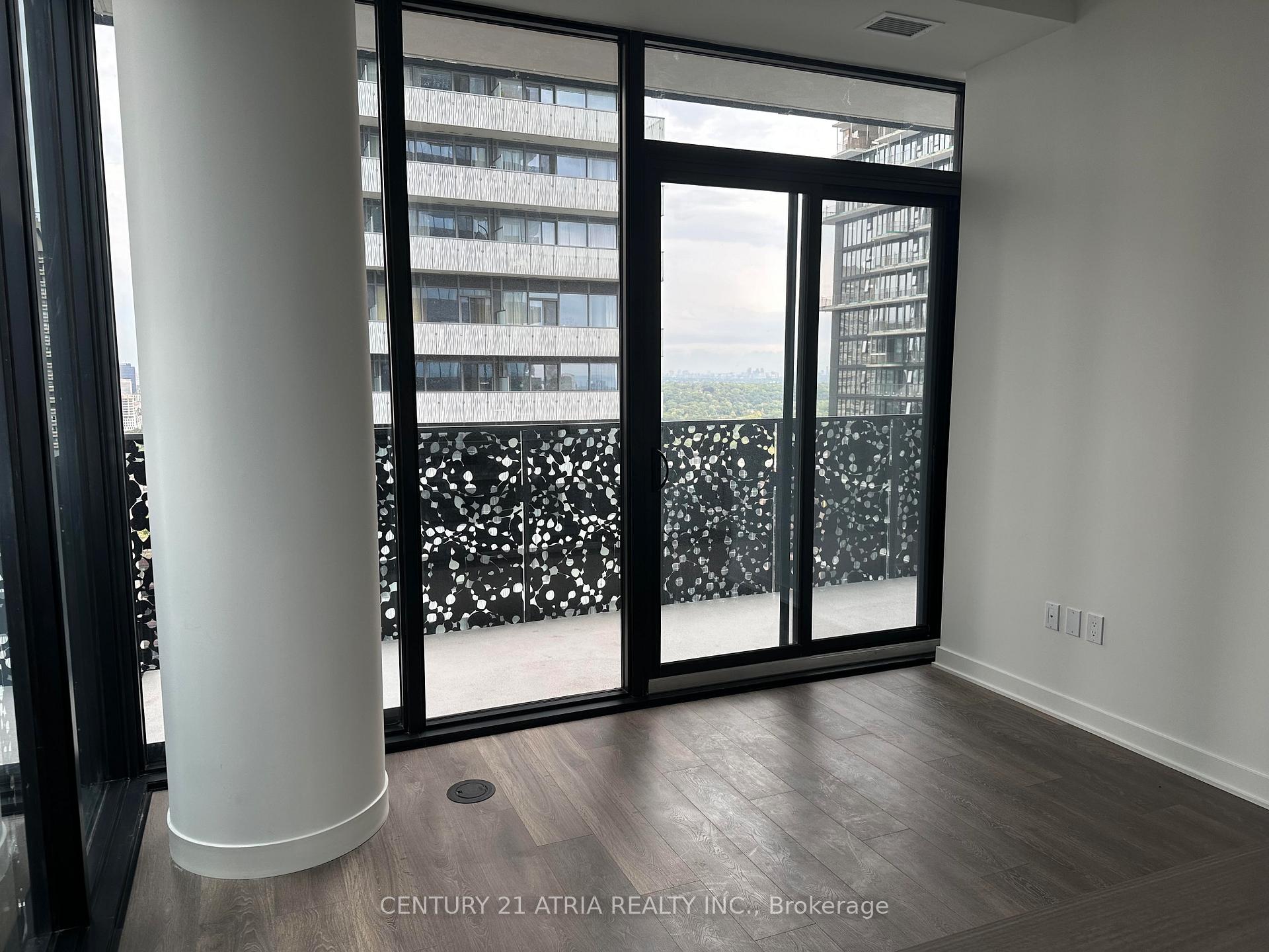 Photo 9 of Unit 3010, 55 Charles Street E, Toronto, Church-Yonge Corridor — HOMEH