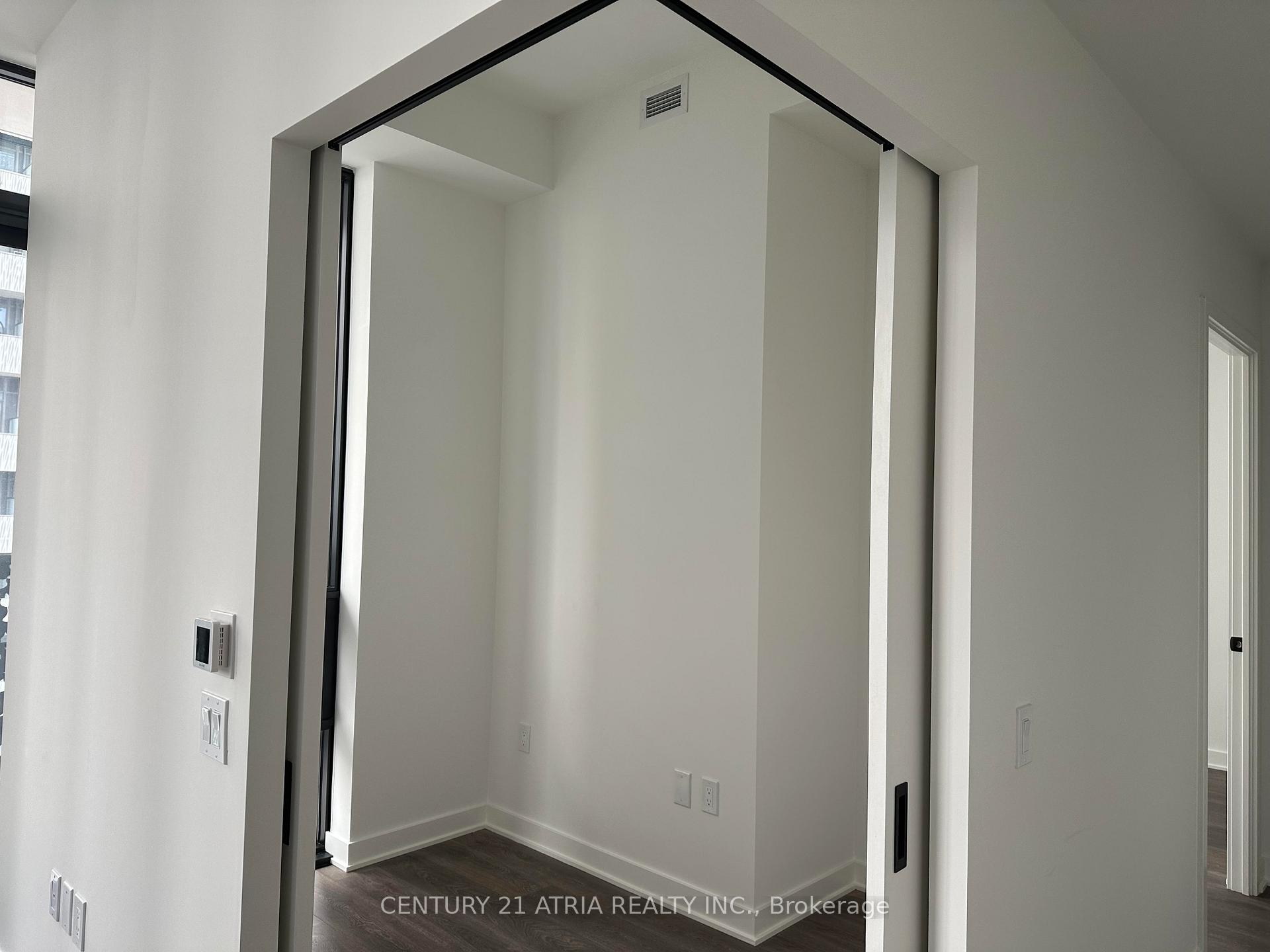 Photo 14 of Unit 3010, 55 Charles Street E, Toronto, Church-Yonge Corridor — HOMEH