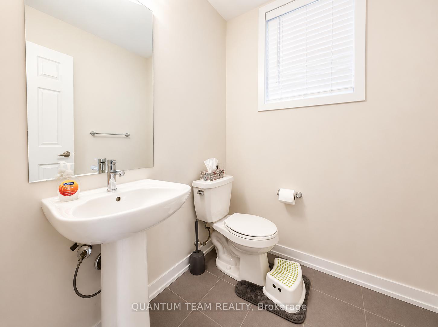 Photo 8 of Unit Upper, 62 Lavender Road, Thorold, Hurricane/Merrittville — HOMEH
