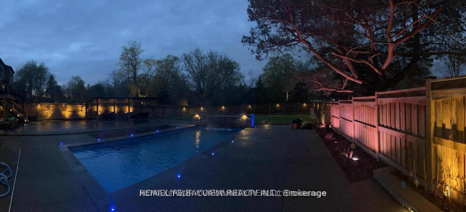 Photo 7 of 18 Parker Avenue, Richmond Hill, Oak Ridges — HOMEH