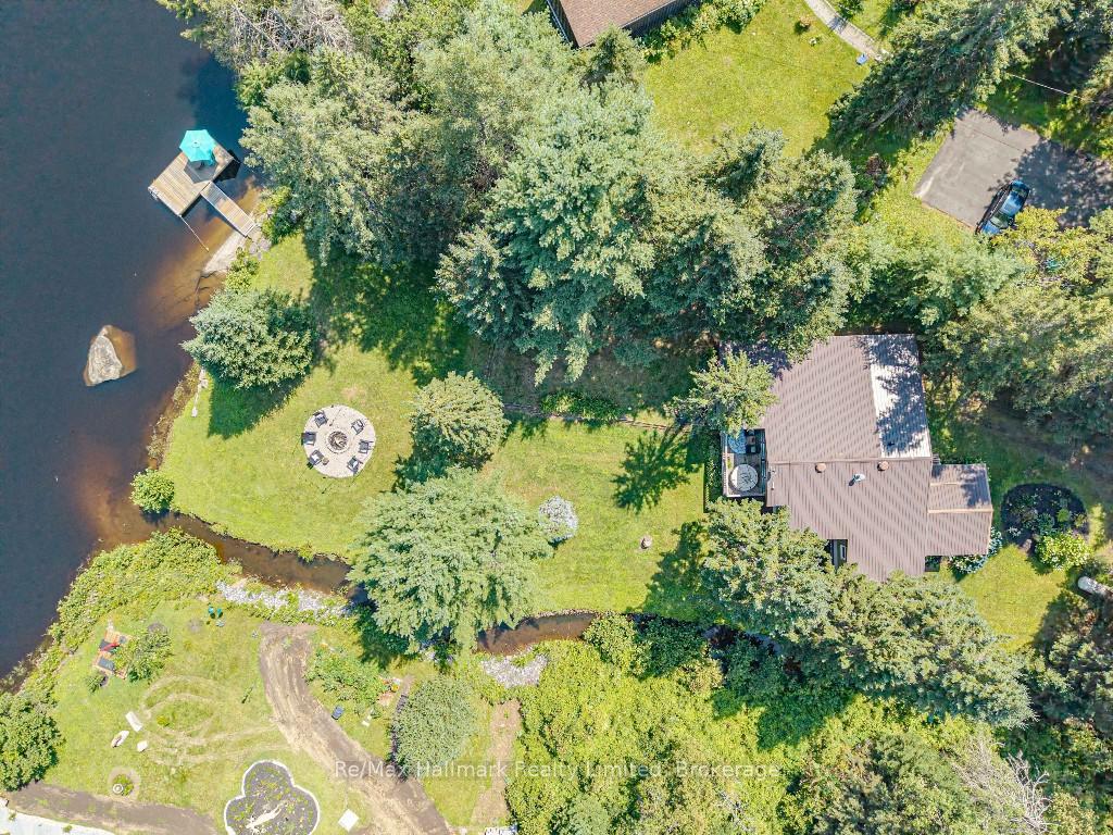Photo 6 of 199 Bonnell Road, Bracebridge, Macaulay — HOMEH