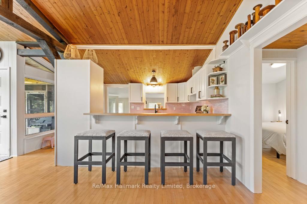 Photo 16 of 199 Bonnell Road, Bracebridge, Macaulay — HOMEH