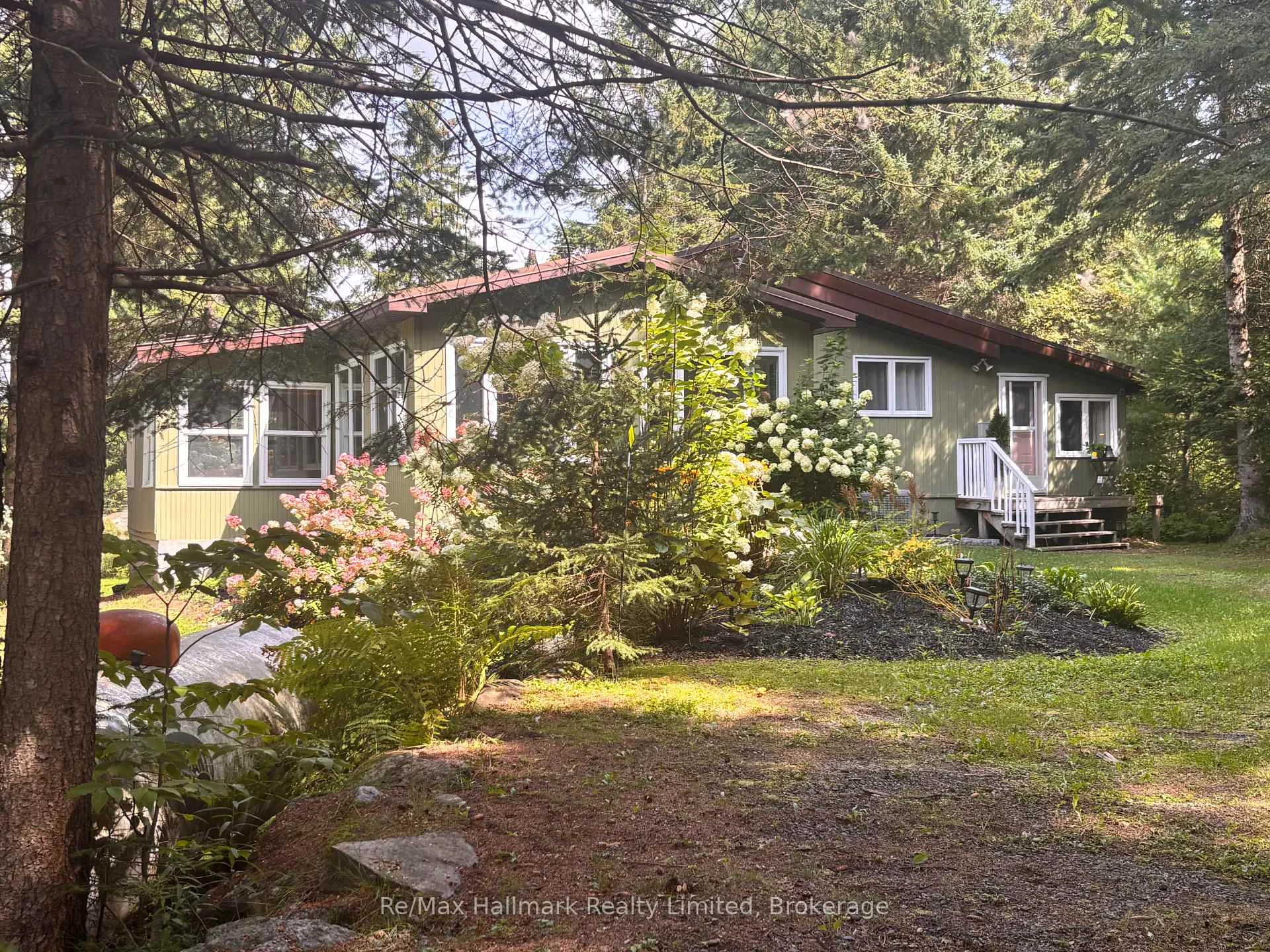 Photo 49 of 199 Bonnell Road, Bracebridge, Macaulay — HOMEH