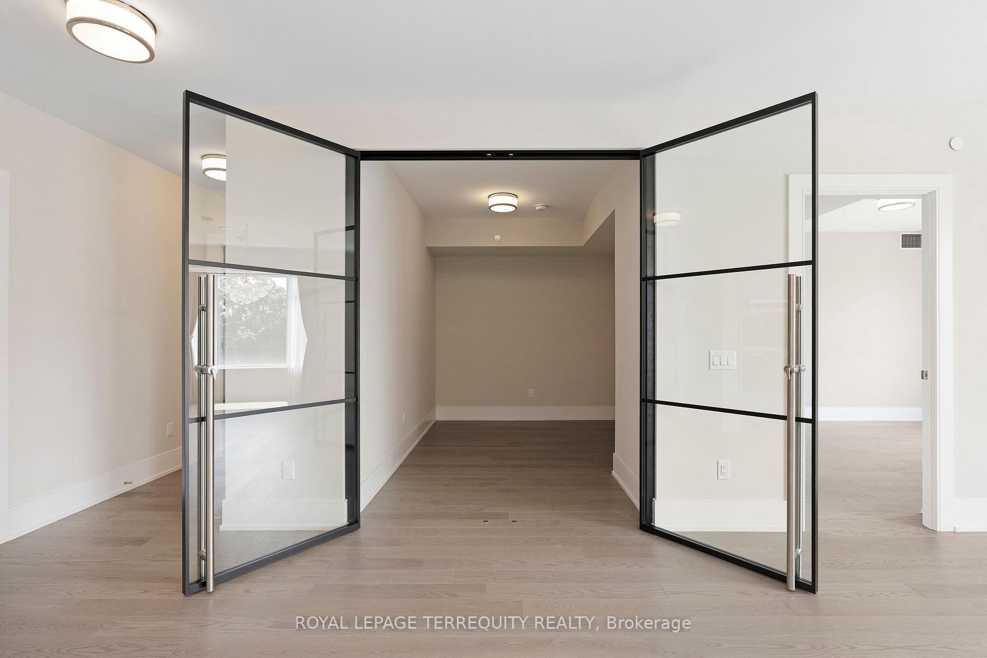 Photo 19 of Unit 307, 259 The Kingsway, Etobicoke, Edenbridge-Humber Valley — HOMEH