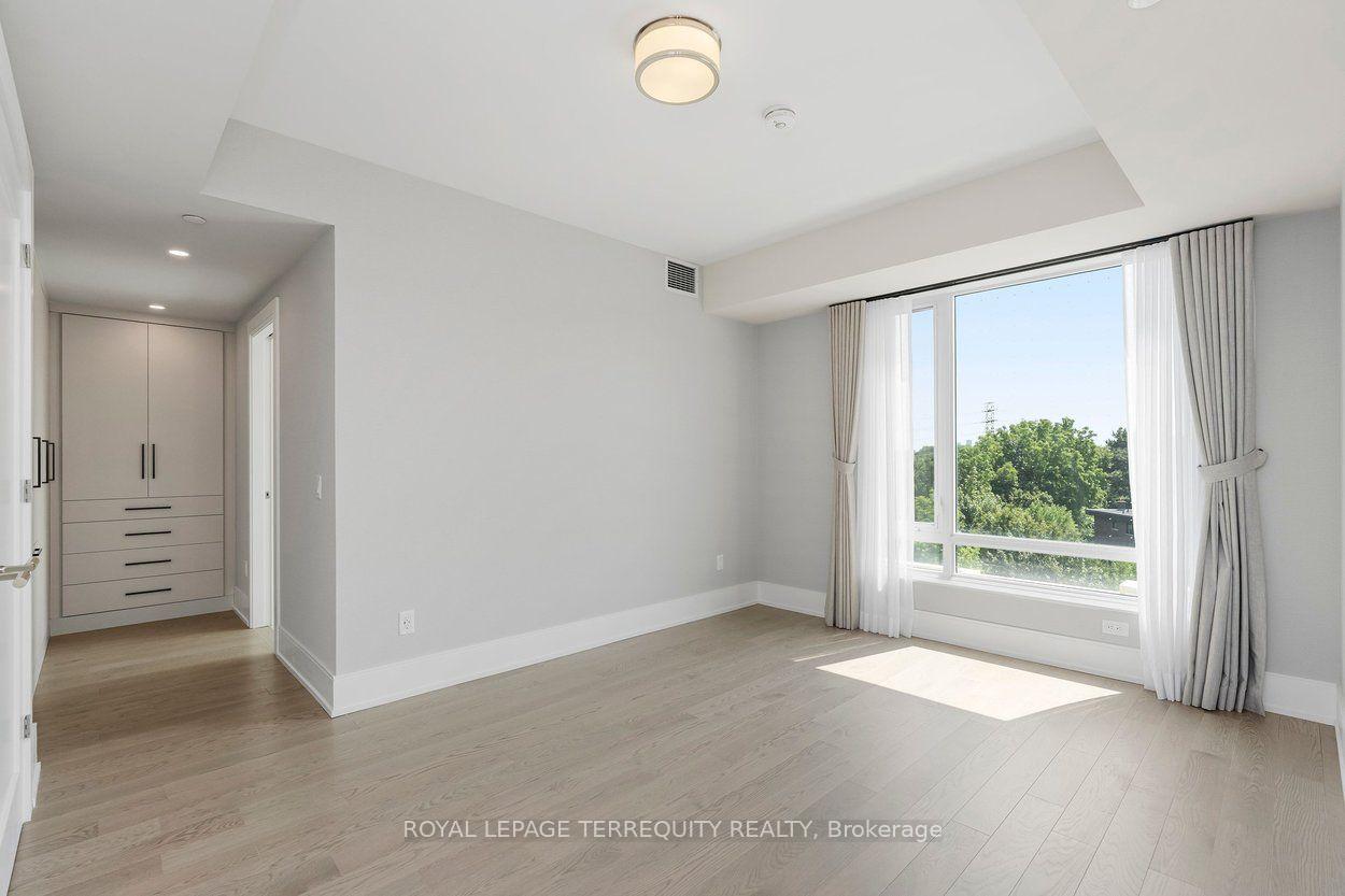 Photo 23 of Unit 307, 259 The Kingsway, Etobicoke, Edenbridge-Humber Valley — HOMEH