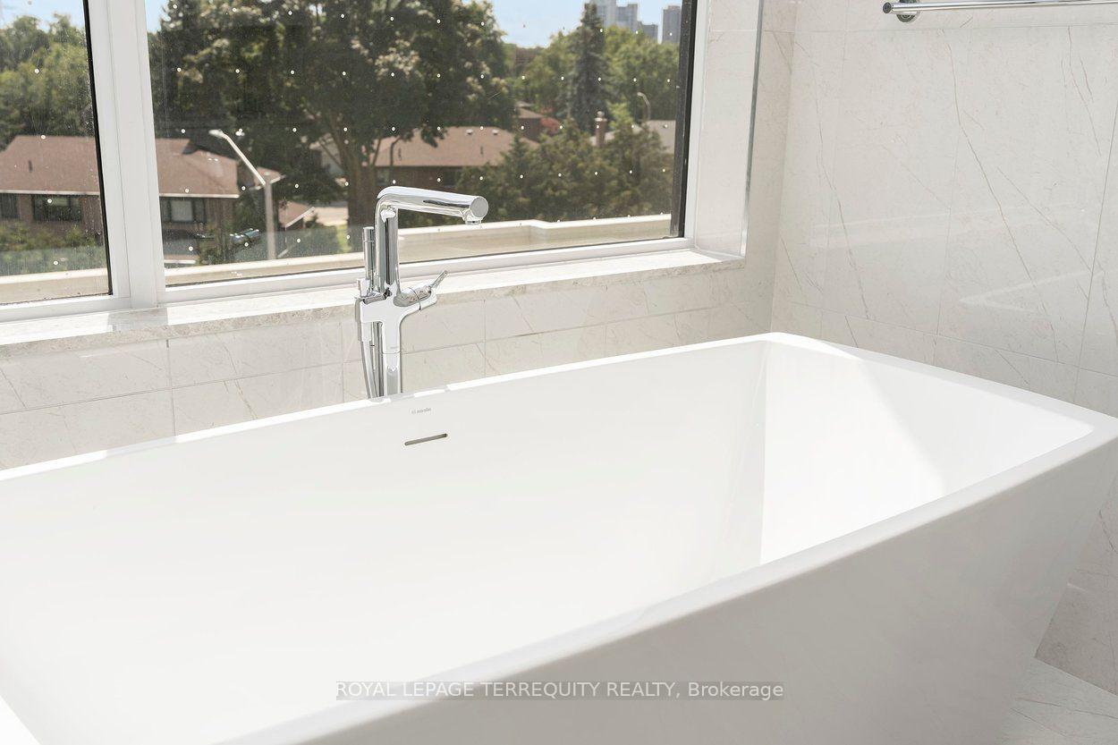Photo 26 of Unit 307, 259 The Kingsway, Etobicoke, Edenbridge-Humber Valley — HOMEH