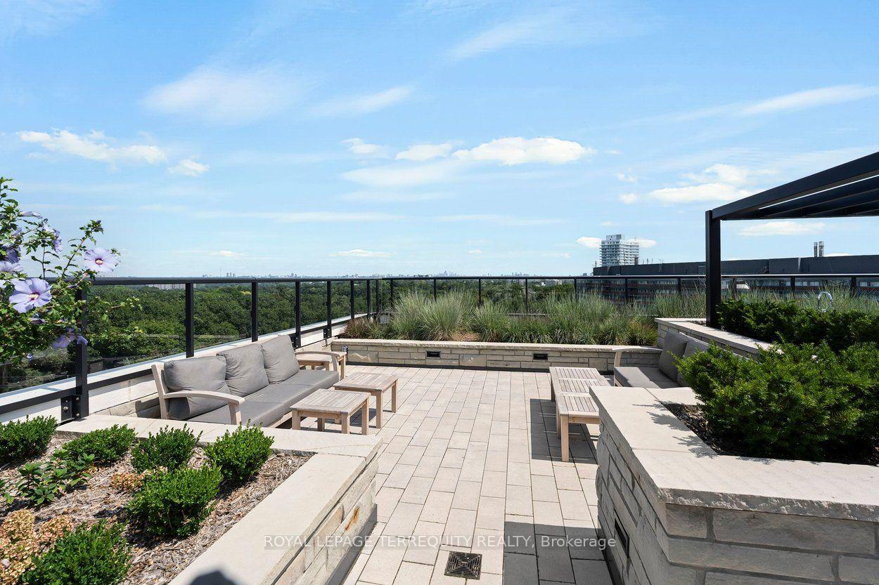 Photo 46 of Unit 307, 259 The Kingsway, Etobicoke, Edenbridge-Humber Valley — HOMEH