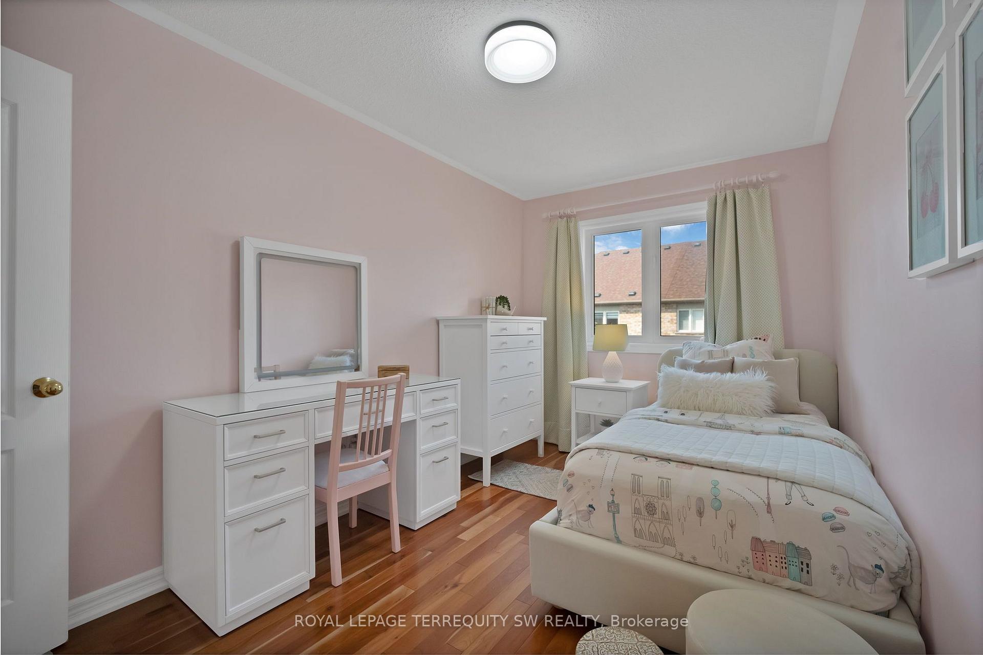 Photo 26 of 52 Goode Street, Richmond Hill, Rouge Woods — HOMEH