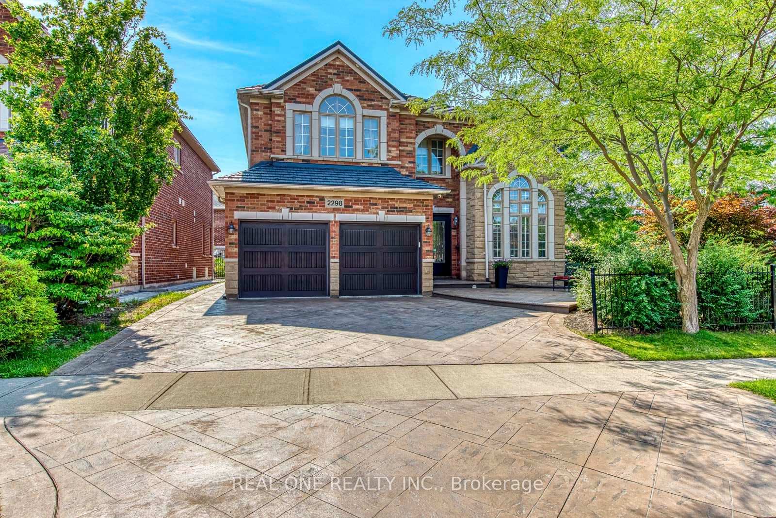 Photo 1 of 2298 Salcome Drive, Oakville, Joshua Creek — HOMEH