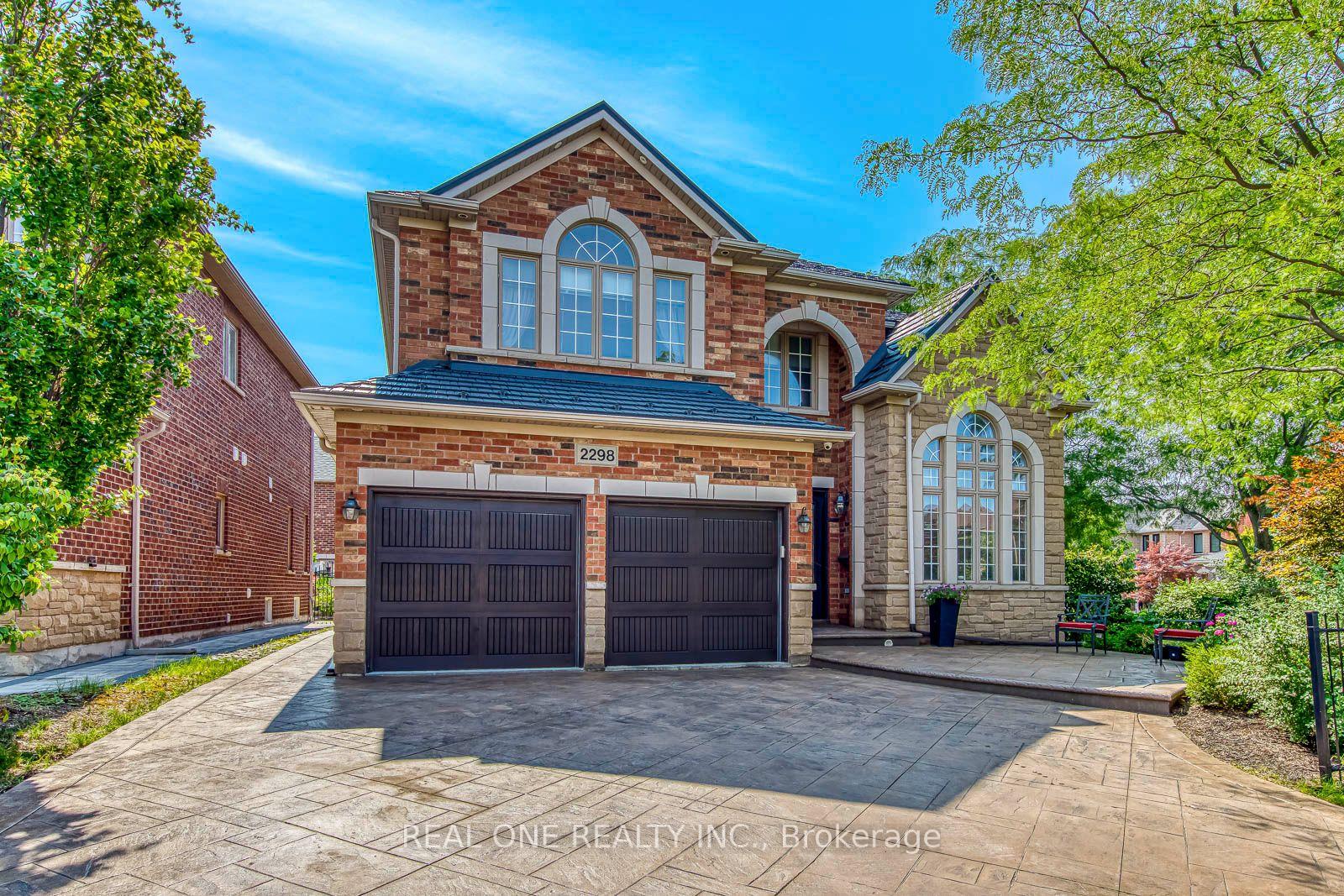 Photo 2 of 2298 Salcome Drive, Oakville, Joshua Creek — HOMEH