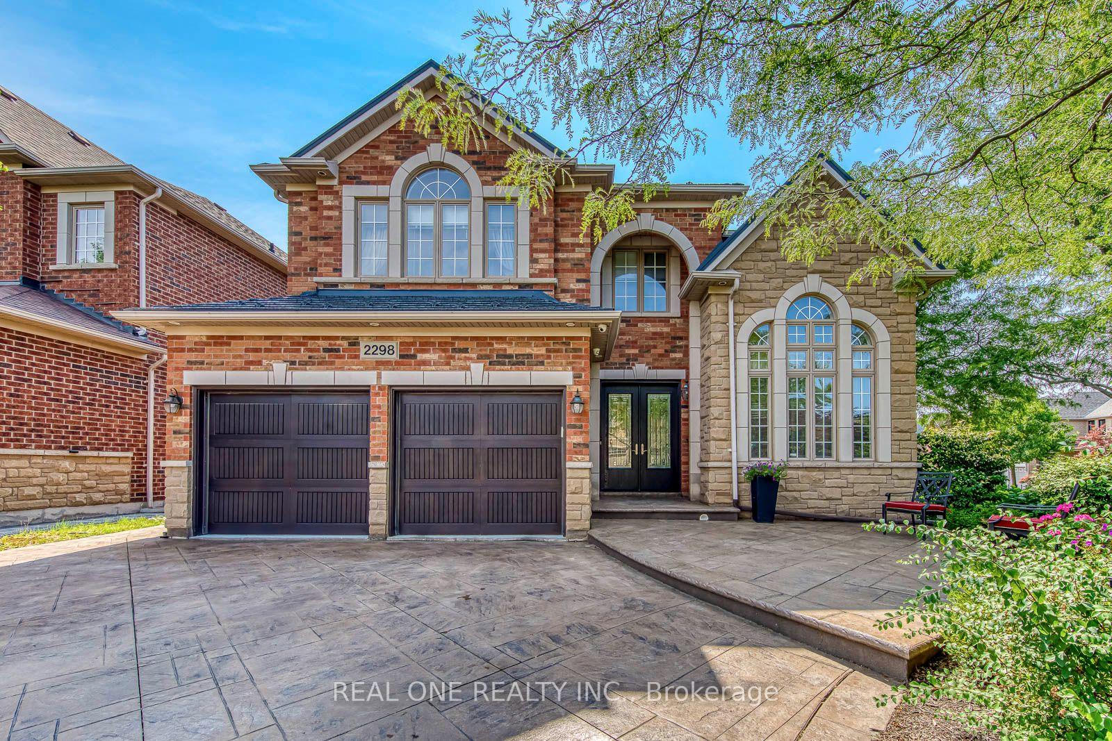 Photo 3 of 2298 Salcome Drive, Oakville, Joshua Creek — HOMEH