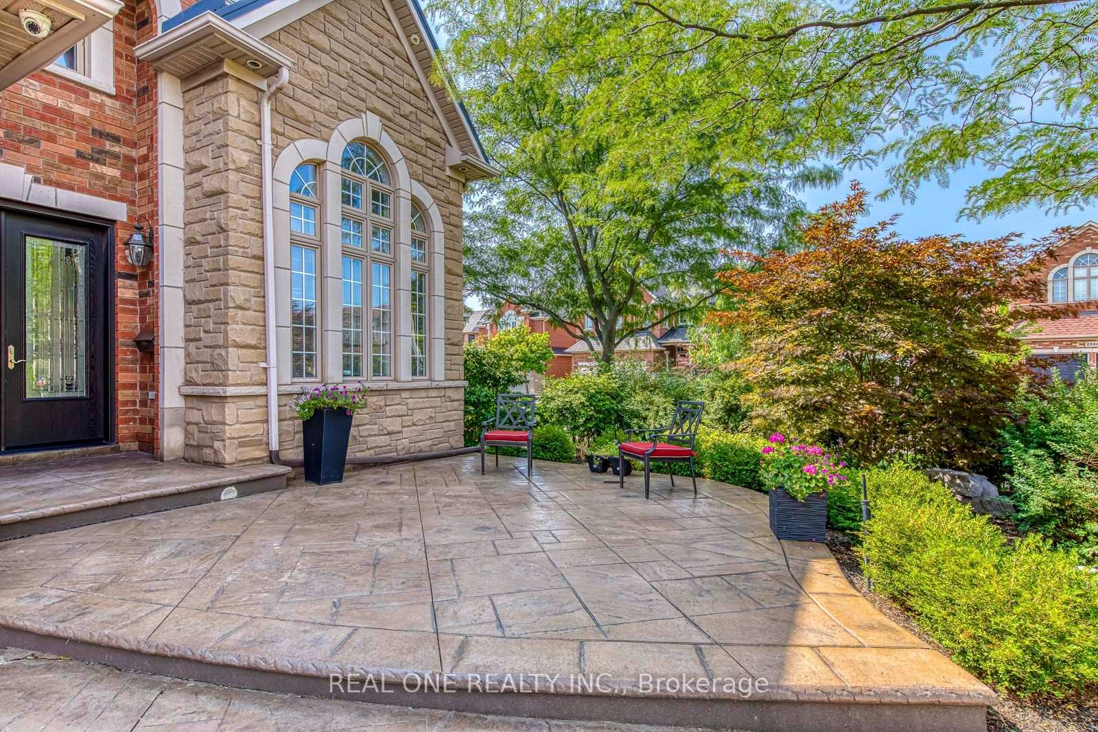 Photo 4 of 2298 Salcome Drive, Oakville, Joshua Creek — HOMEH