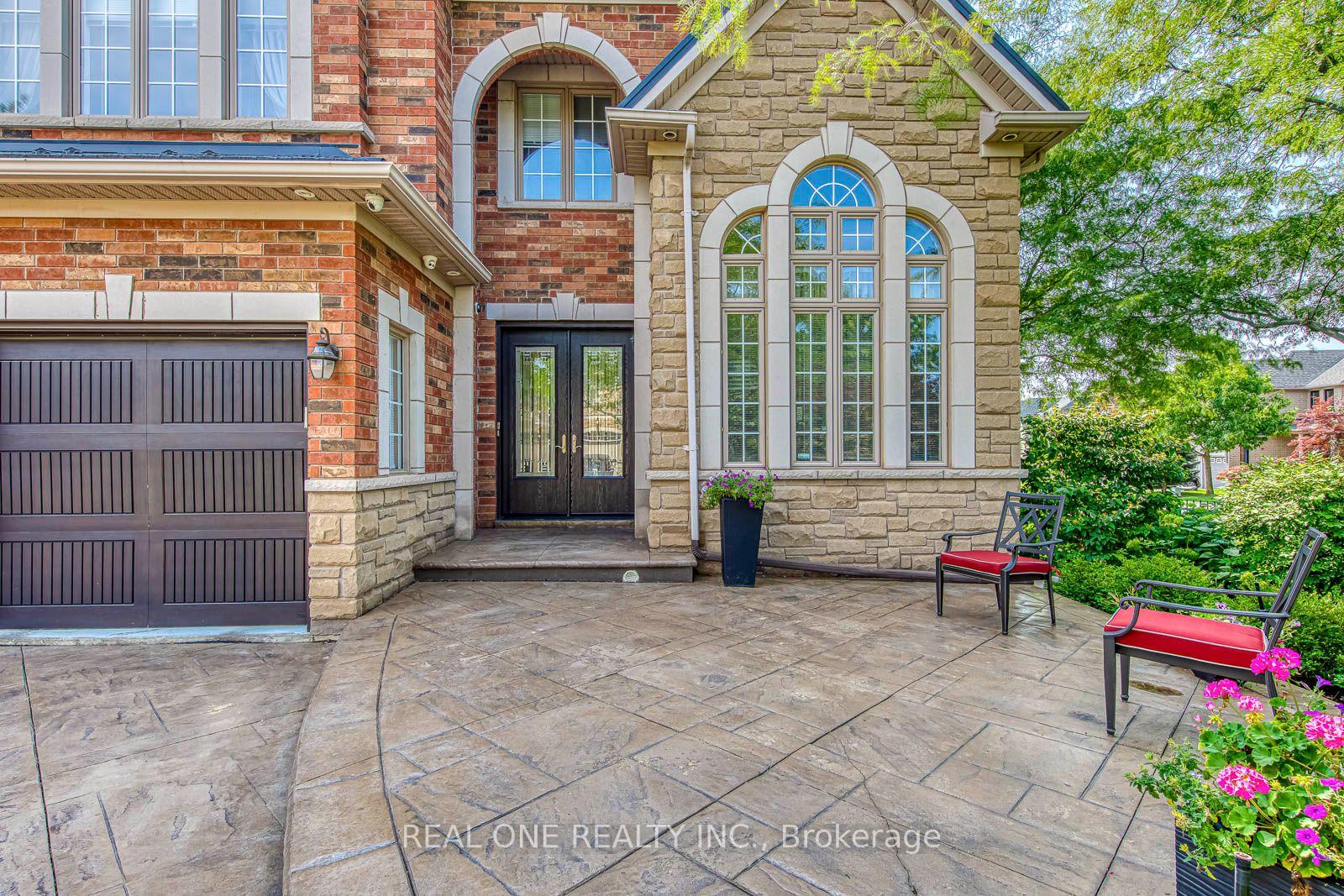 Photo 5 of 2298 Salcome Drive, Oakville, Joshua Creek — HOMEH